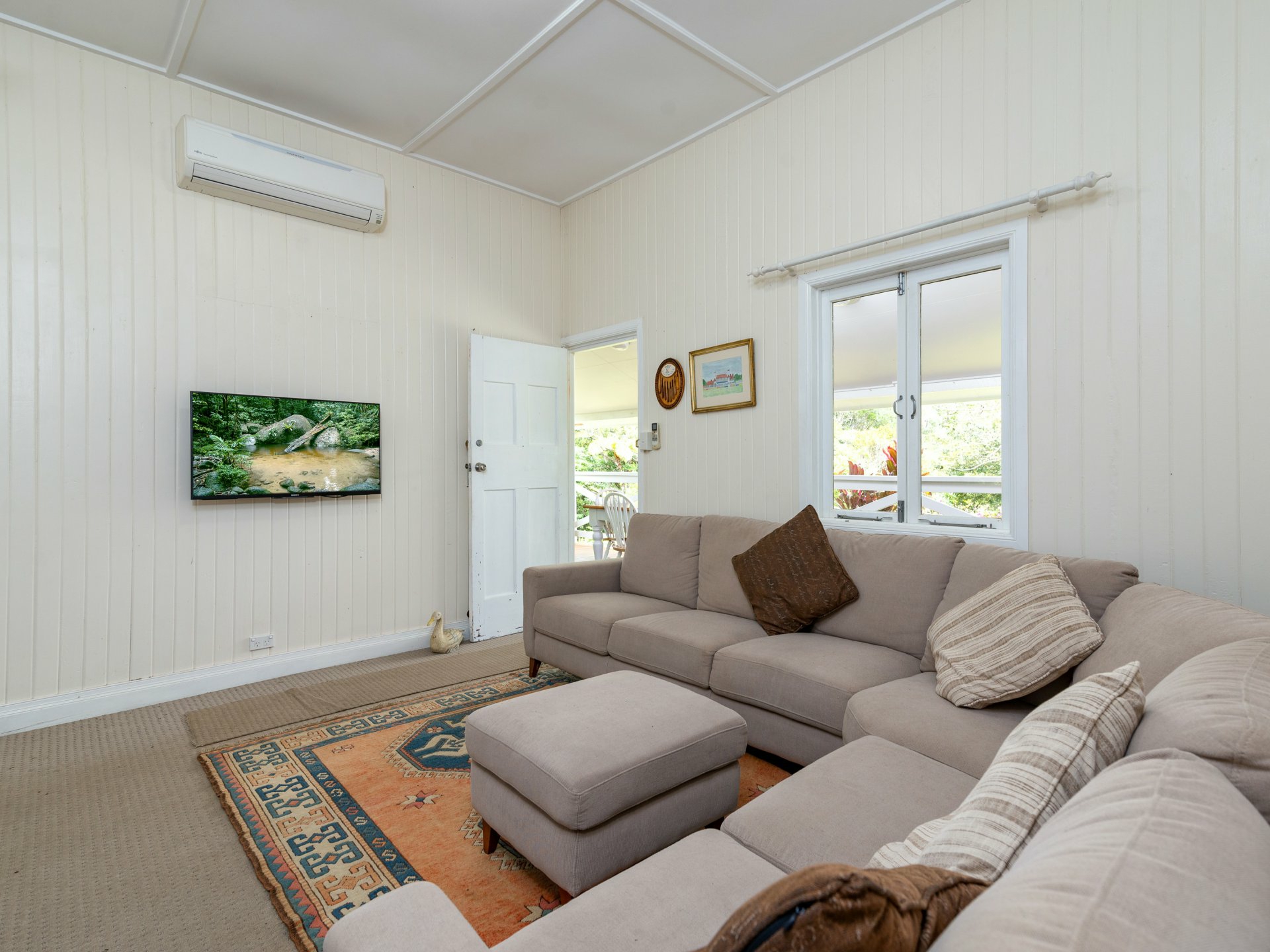 6 Salisbury Drive, JULATTEN
