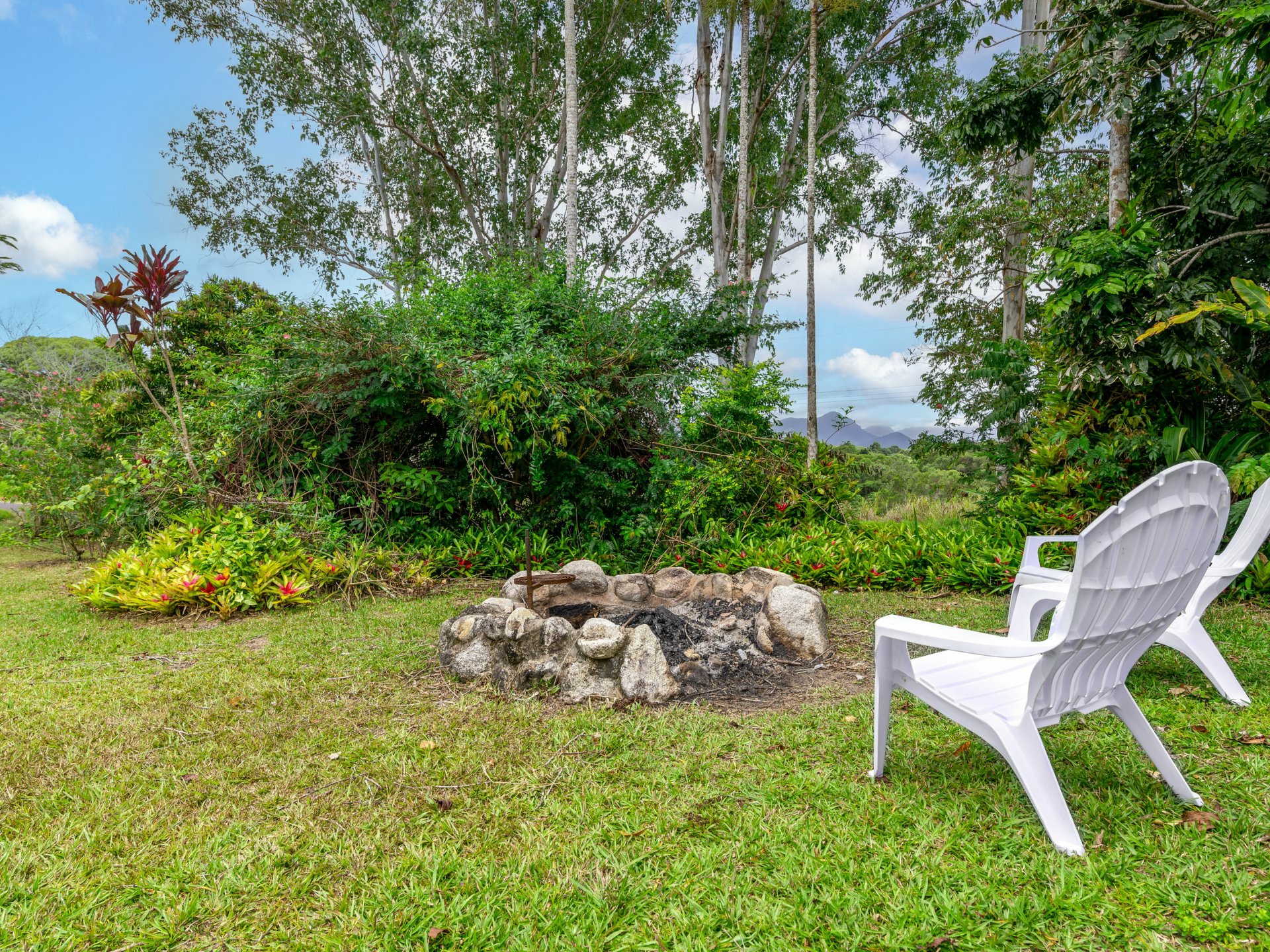 6 Salisbury Drive, JULATTEN