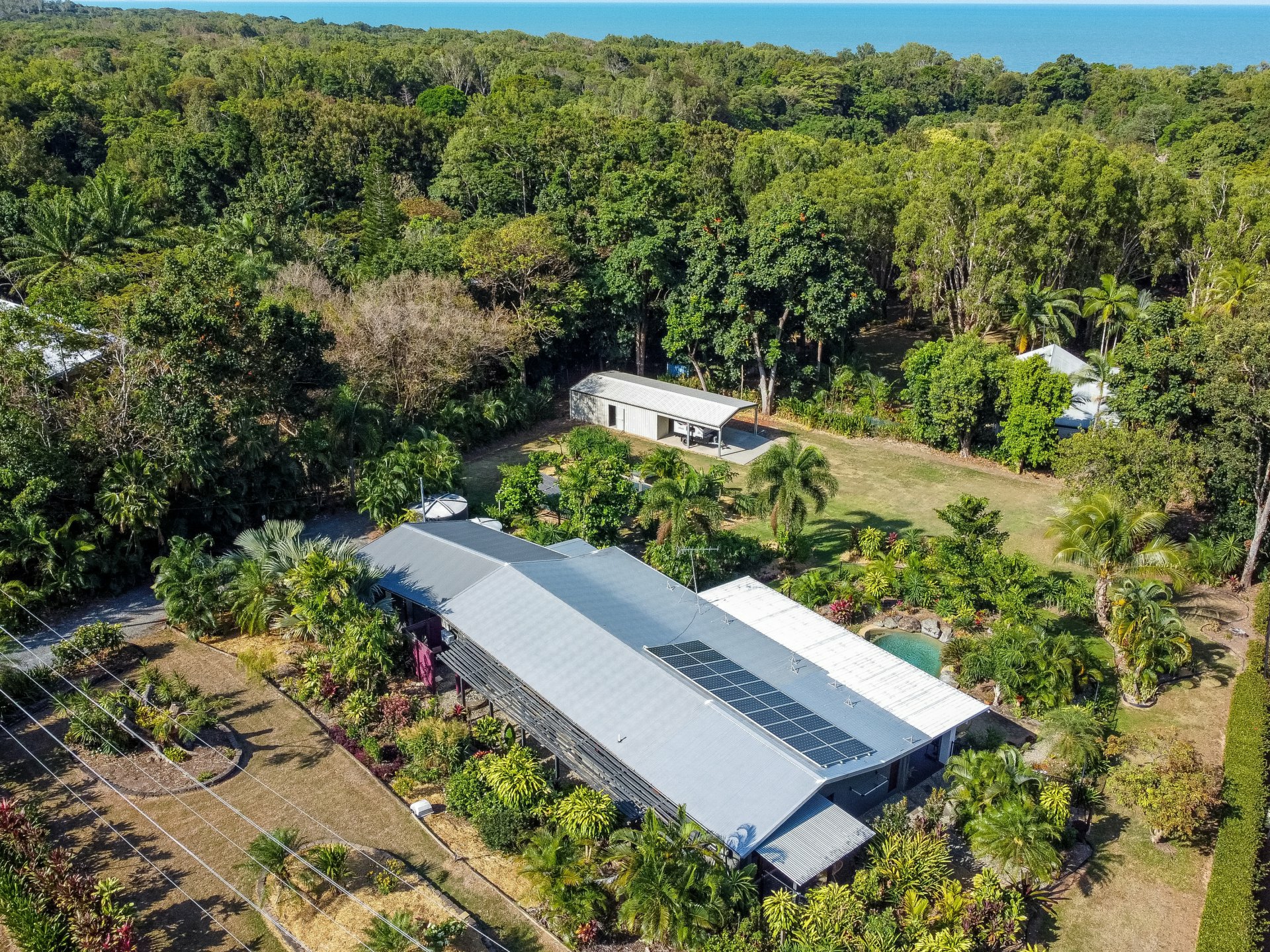 8 Finlay Crescent, OAK BEACH