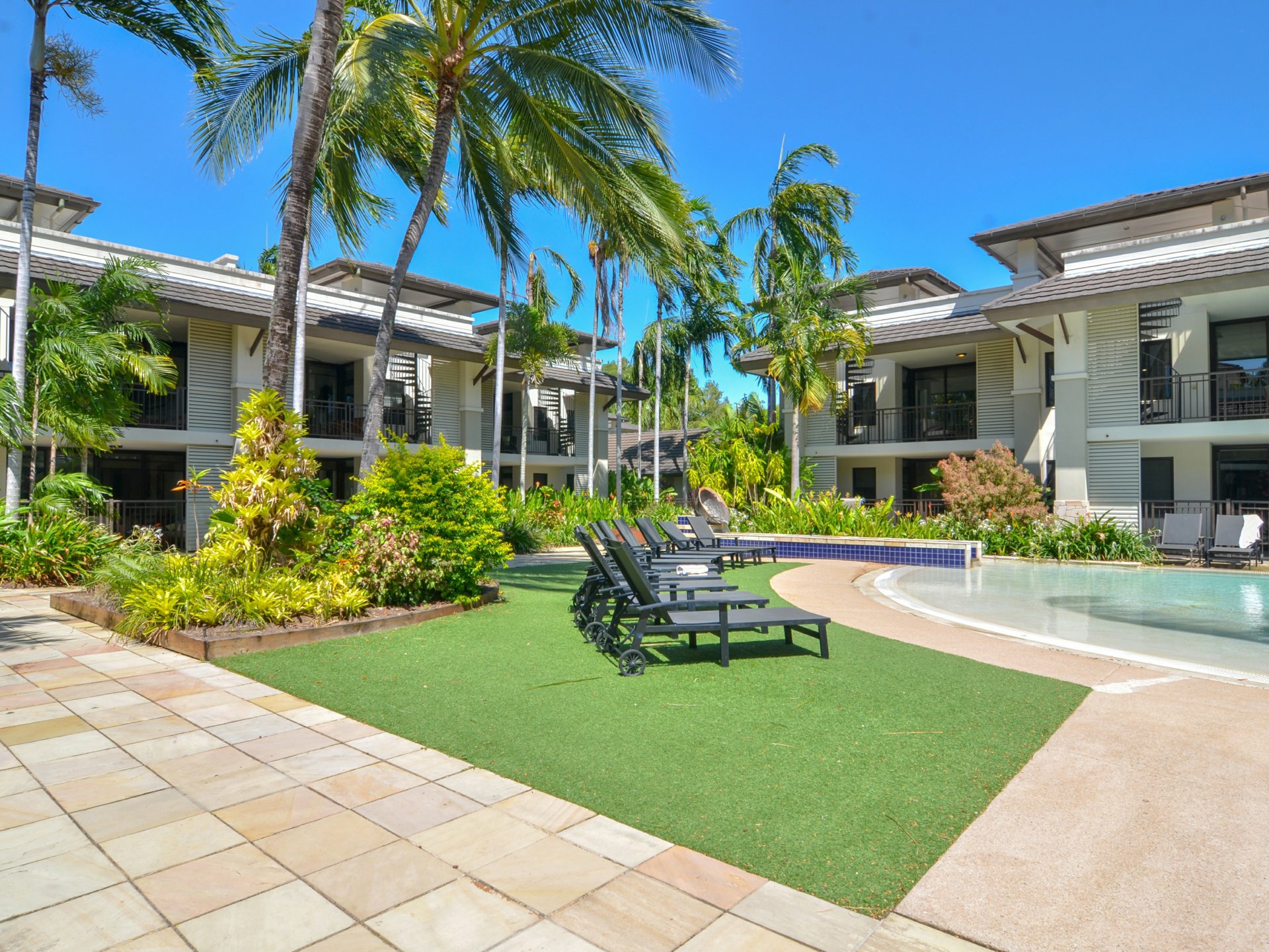 205-206 Sea Temple/22-36 Mitre Street Port Douglas QLD - Apartment for ...