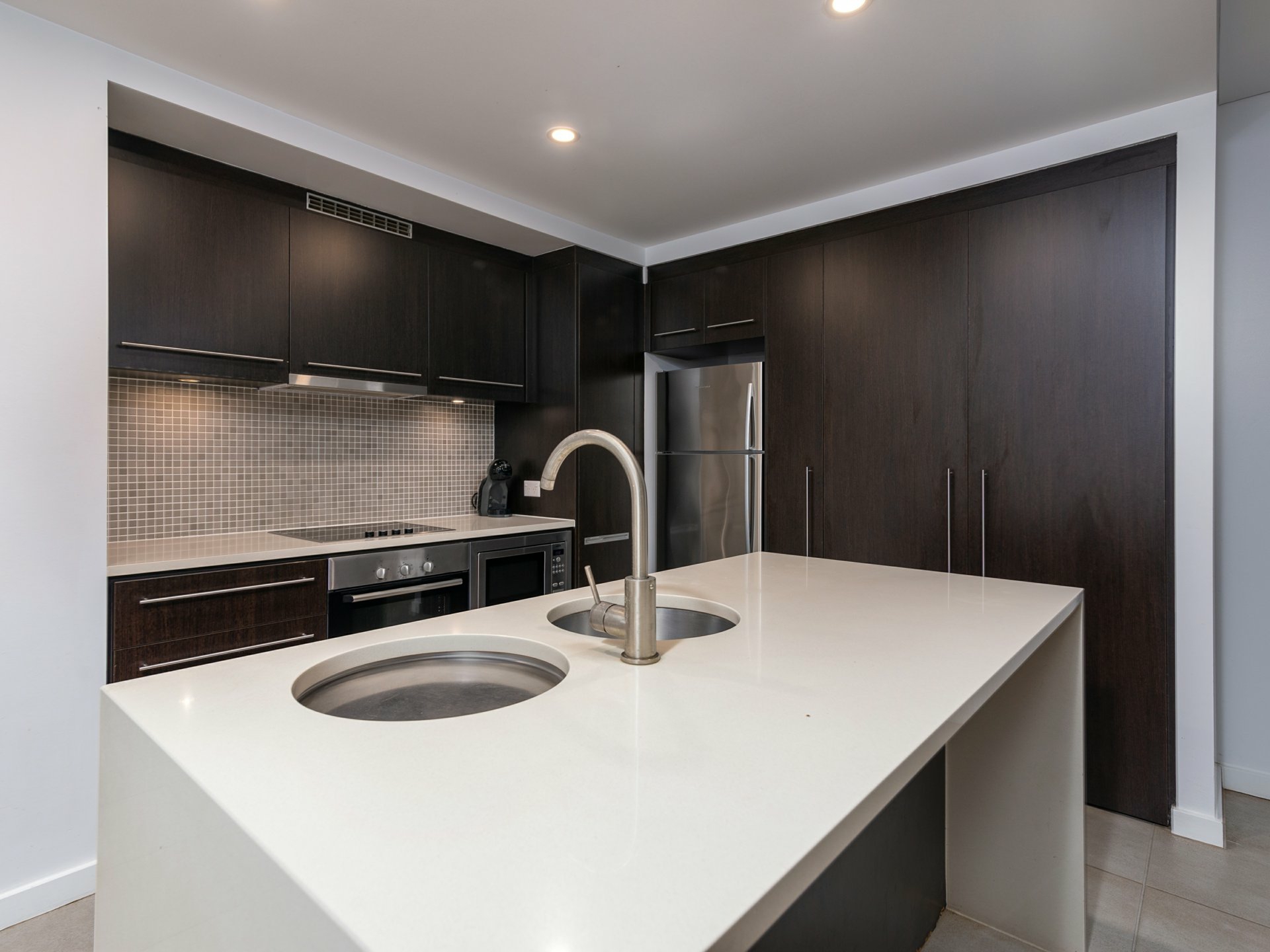205-206 Sea Temple/22-36 Mitre Street — photo 17 of 30