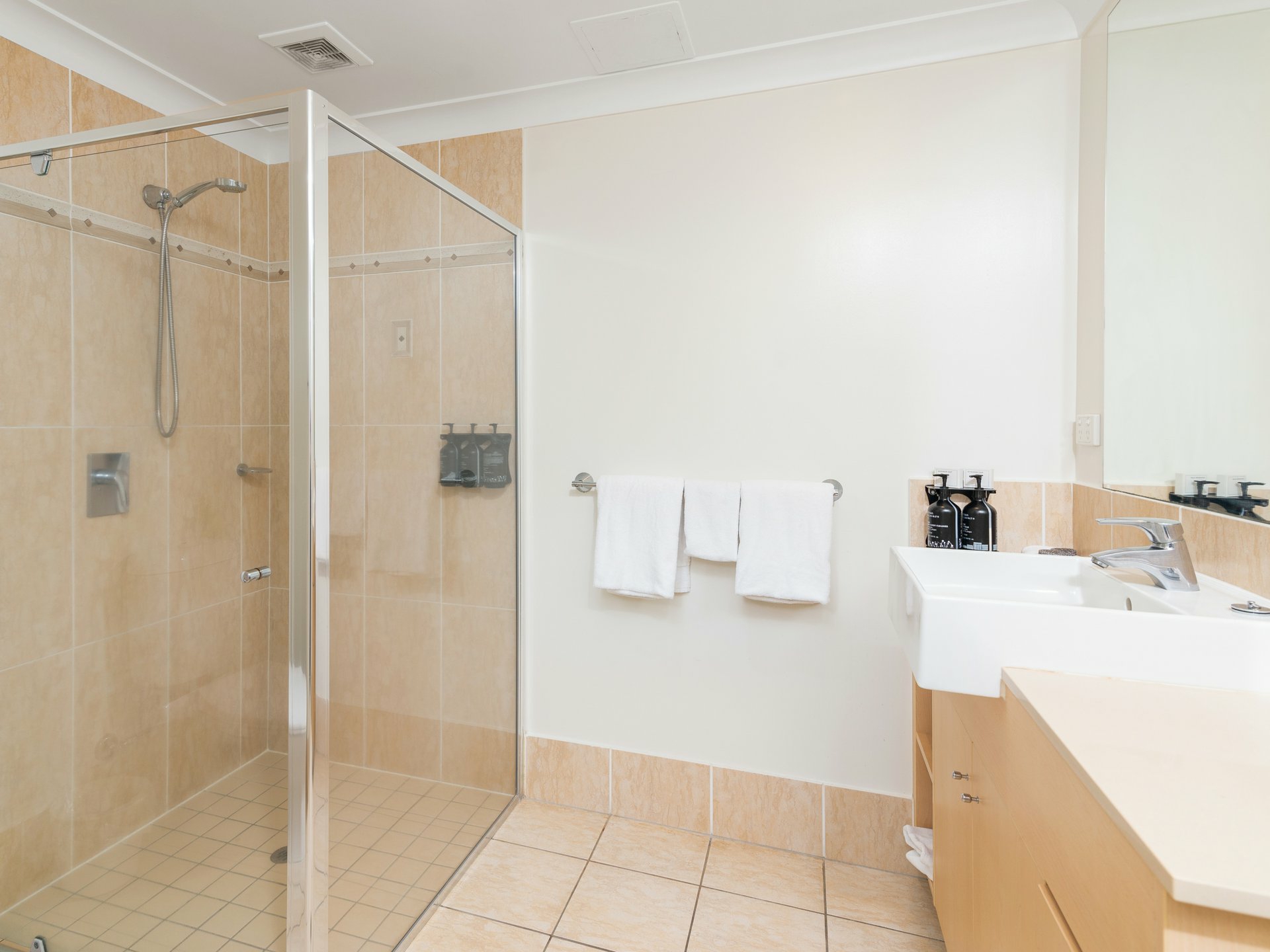 20 Mantra Aqueous/10-12 Owen Street, PORT DOUGLAS