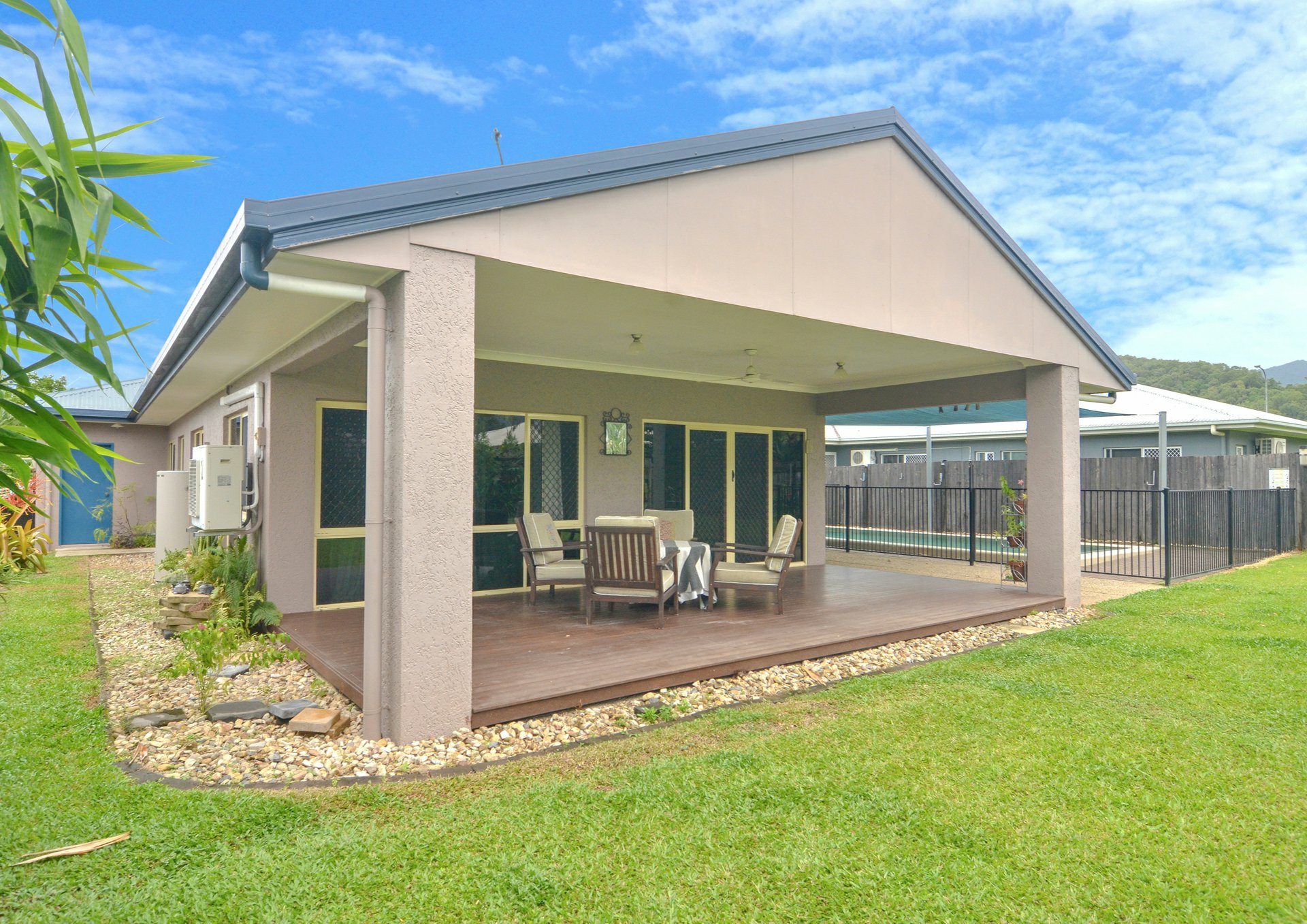 4 Riflebird Crescent, MOSSMAN