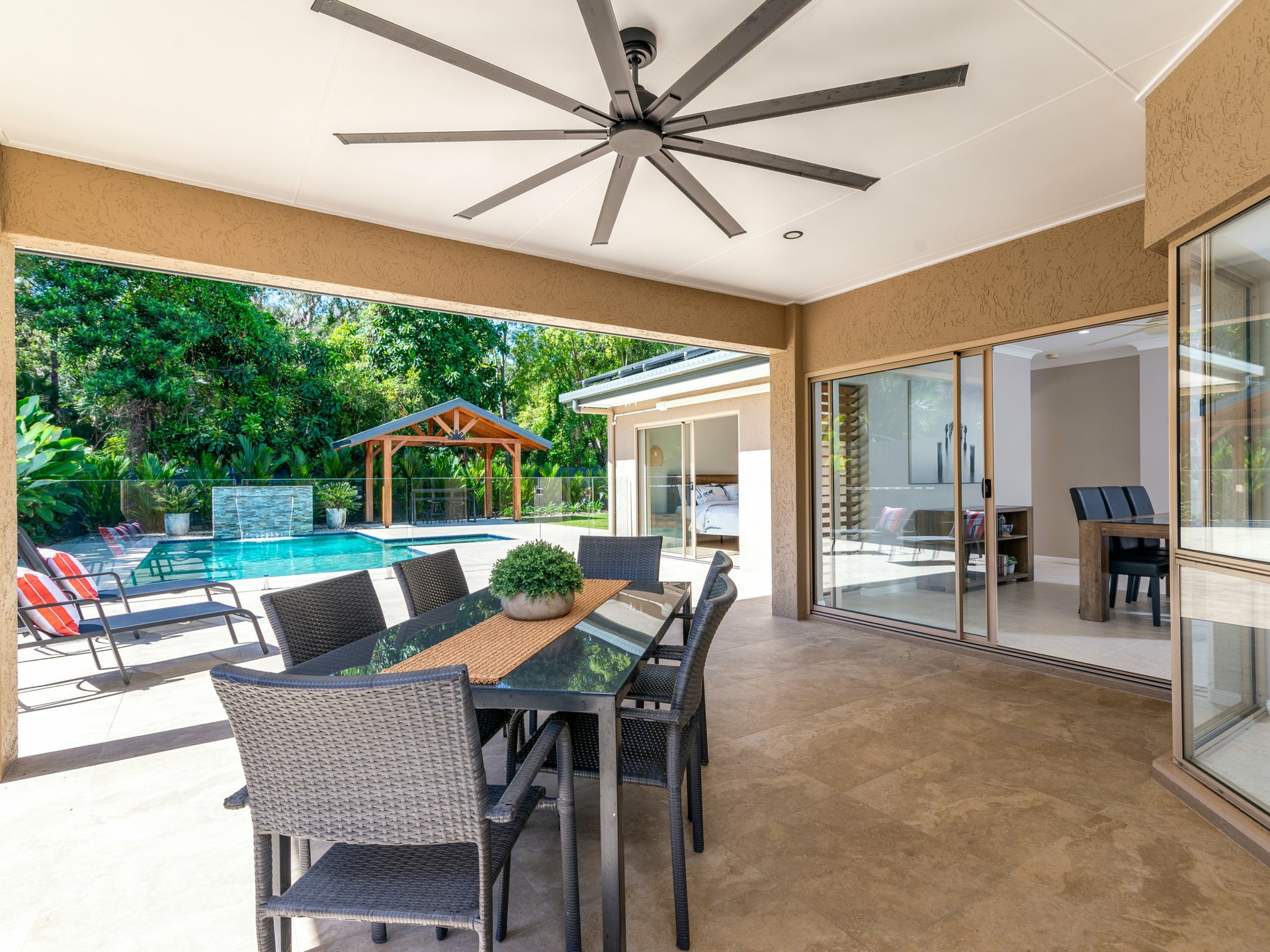 16 Birdwing Street, PORT DOUGLAS