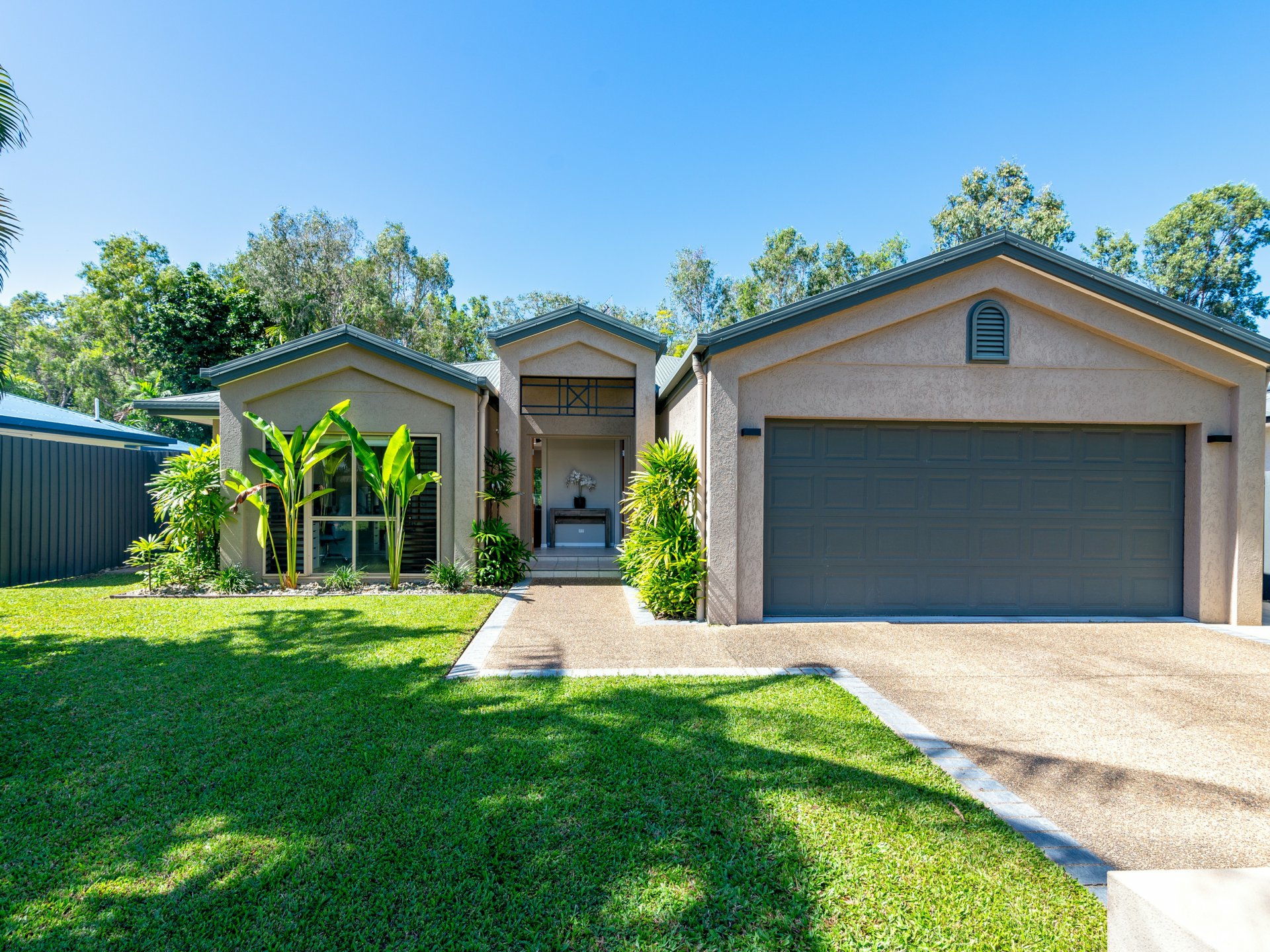 16 Birdwing Street, PORT DOUGLAS