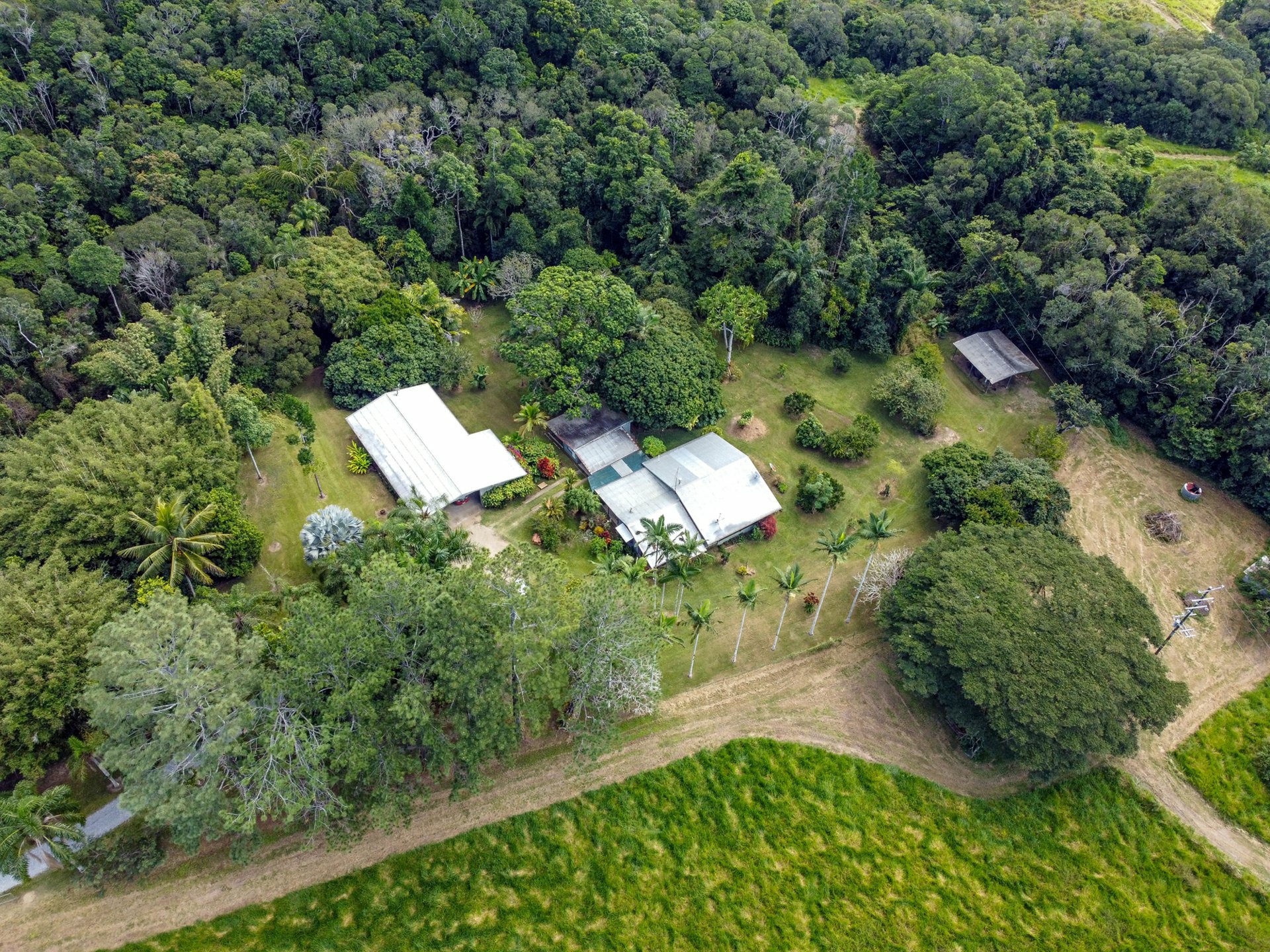 4414 Black Mountain Road, JULATTEN