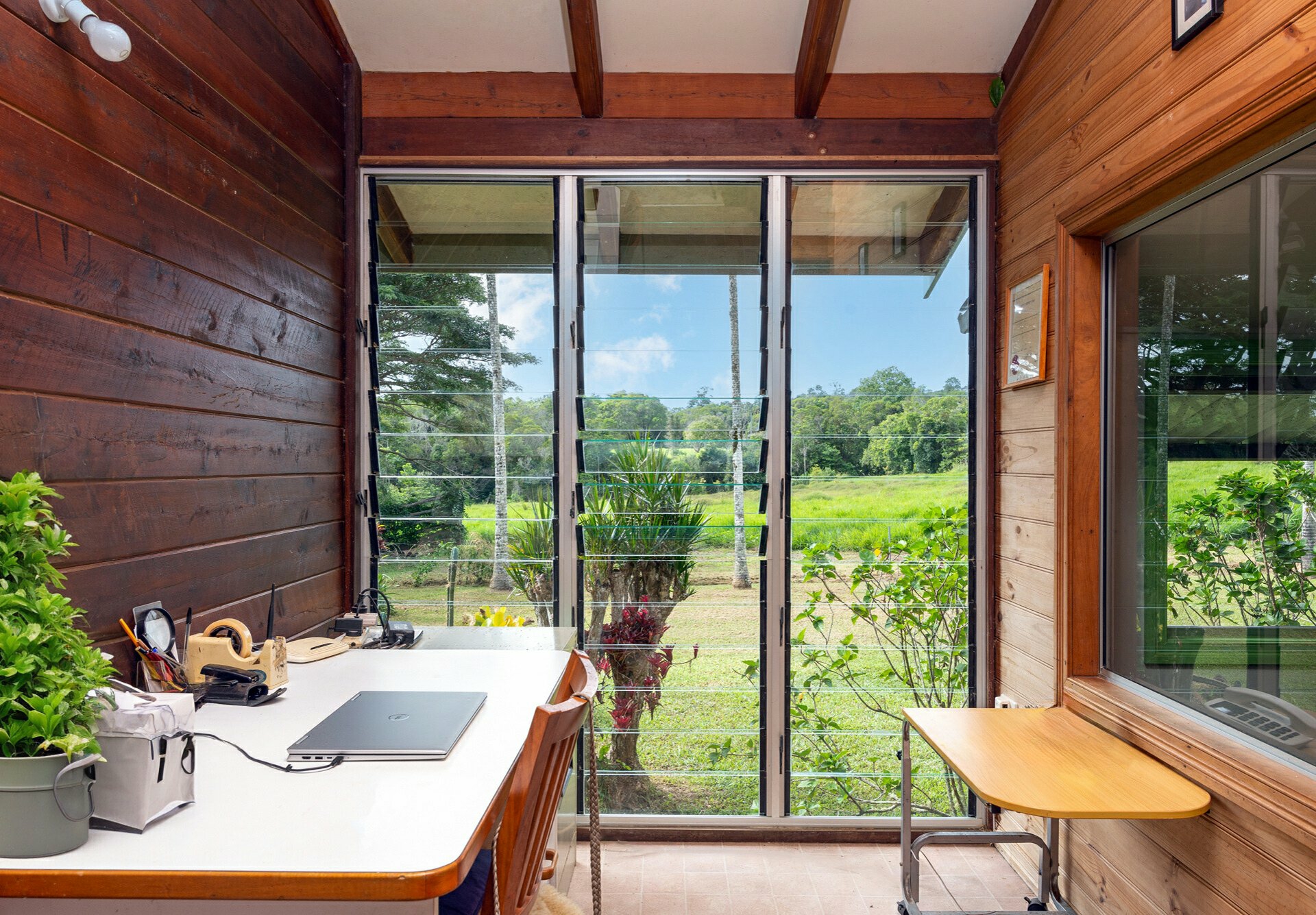 4414 Black Mountain Road, JULATTEN