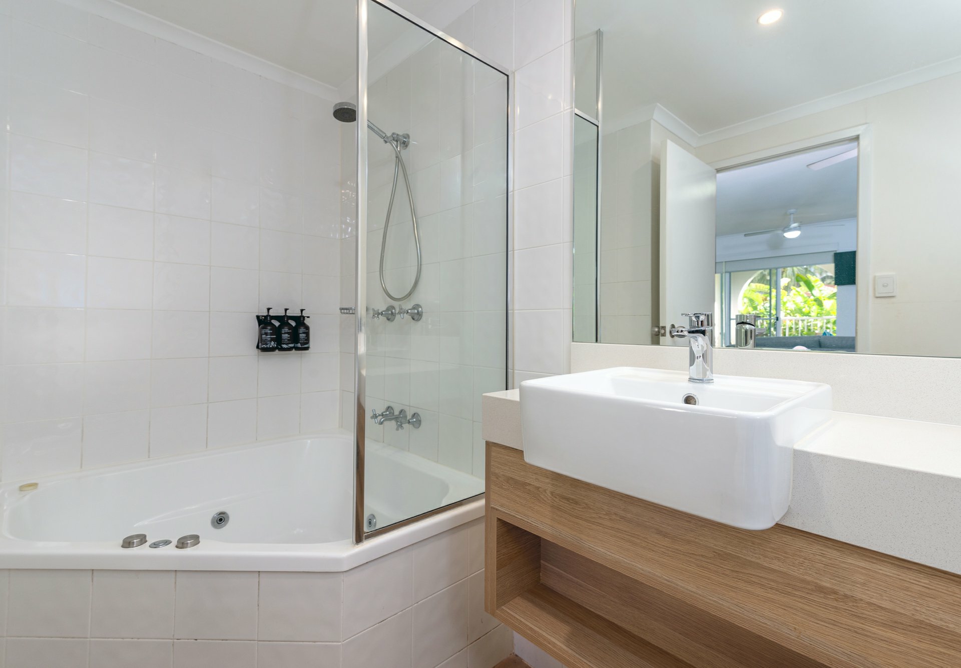 7 Portsea/70-76 Davidson Street, PORT DOUGLAS