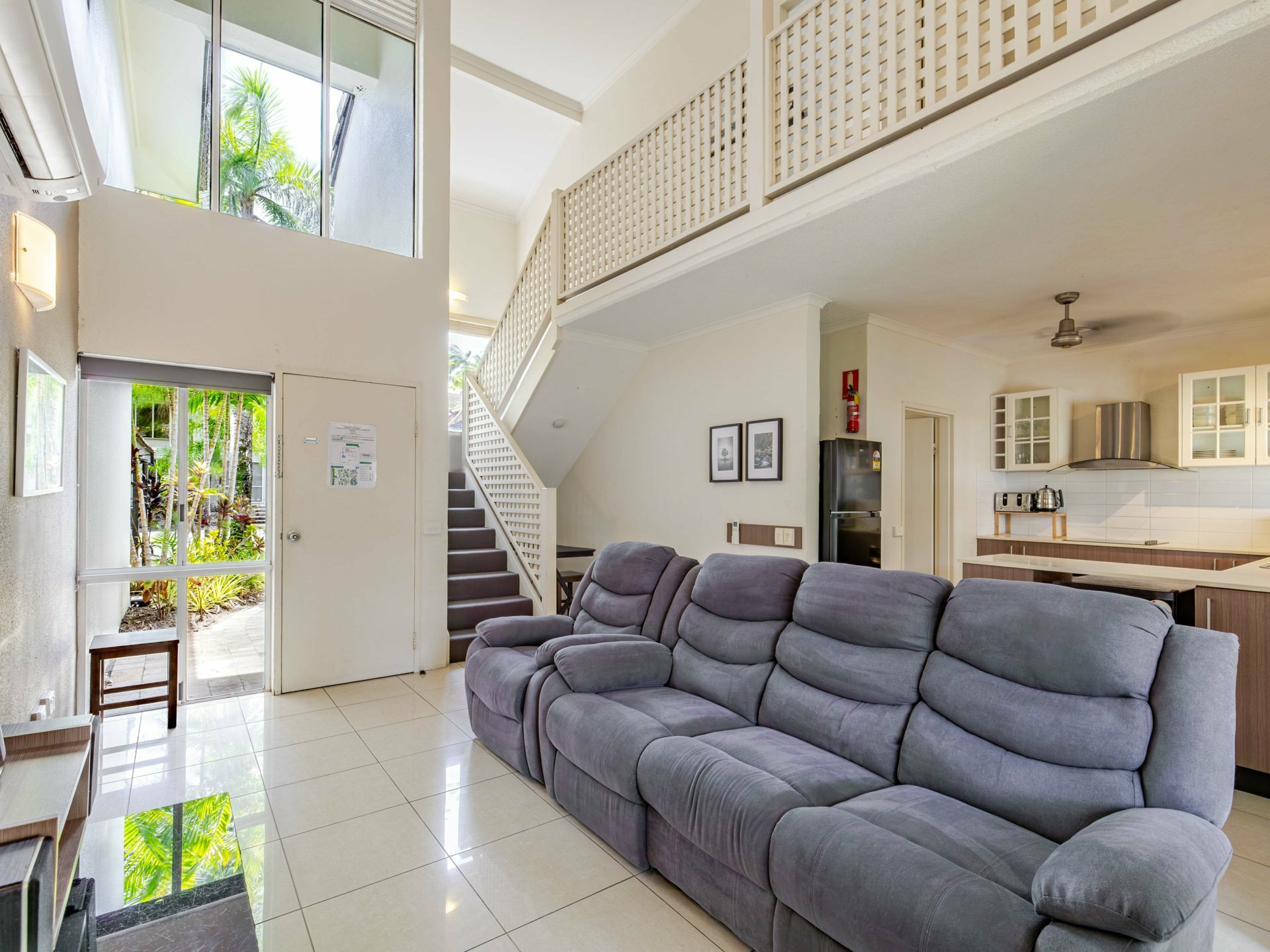41 Reef Resort/121-137 Port Douglas Road — photo 2 of 17