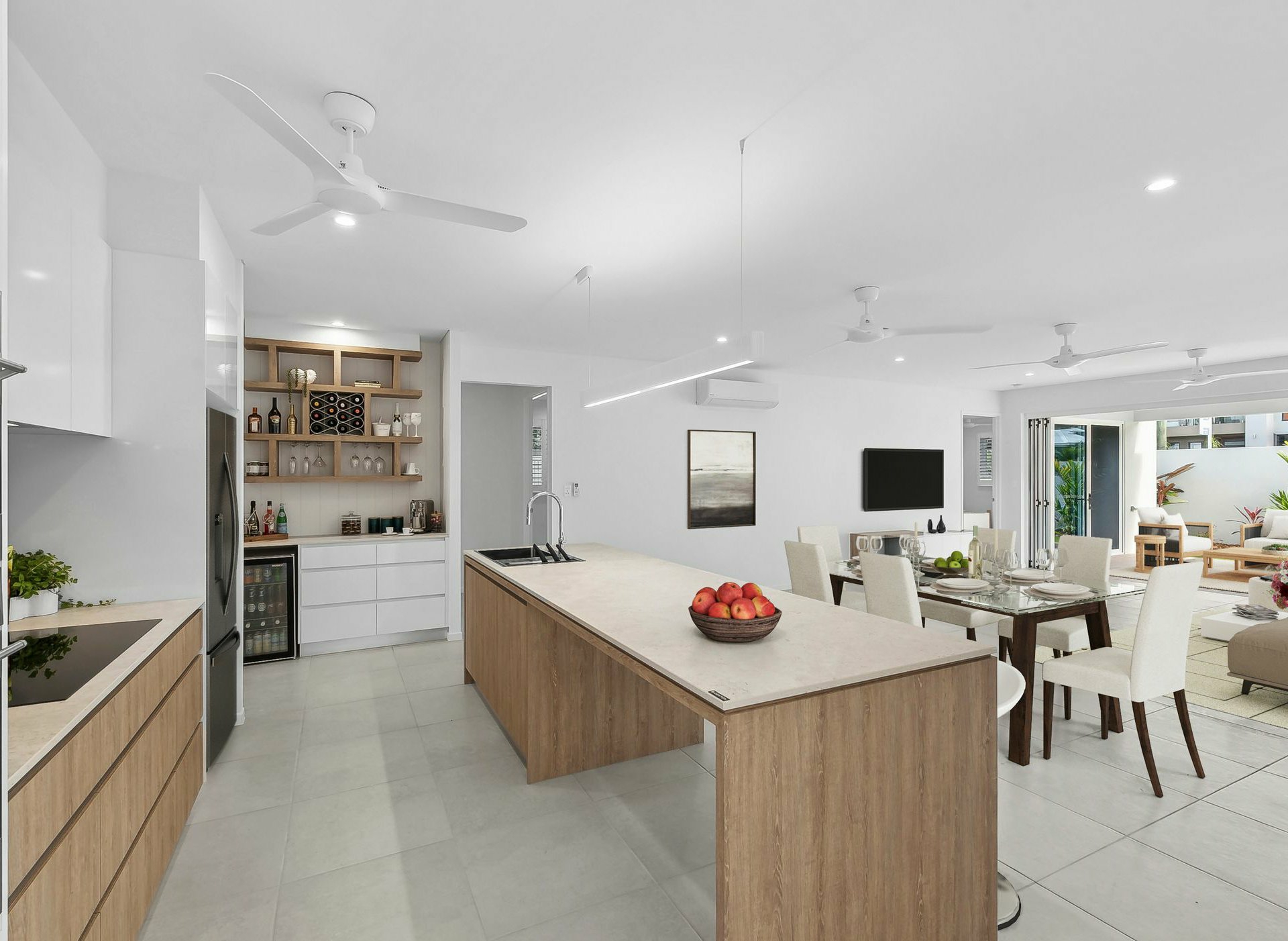 6 Camelia Court, PALM COVE