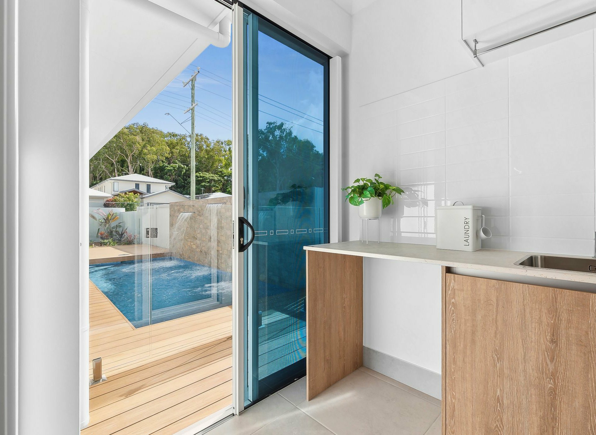 6 Camelia Court, PALM COVE