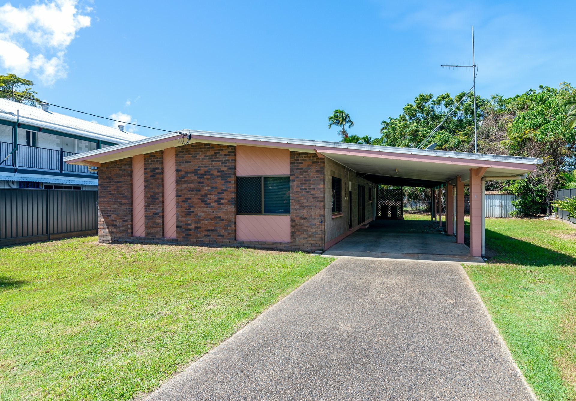 6 Triton Crescent, PORT DOUGLAS