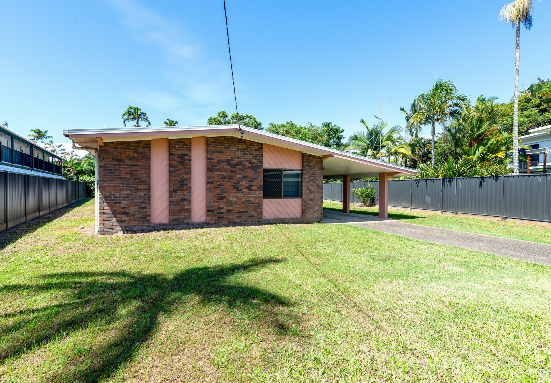 6 Triton Crescent, PORT DOUGLAS
