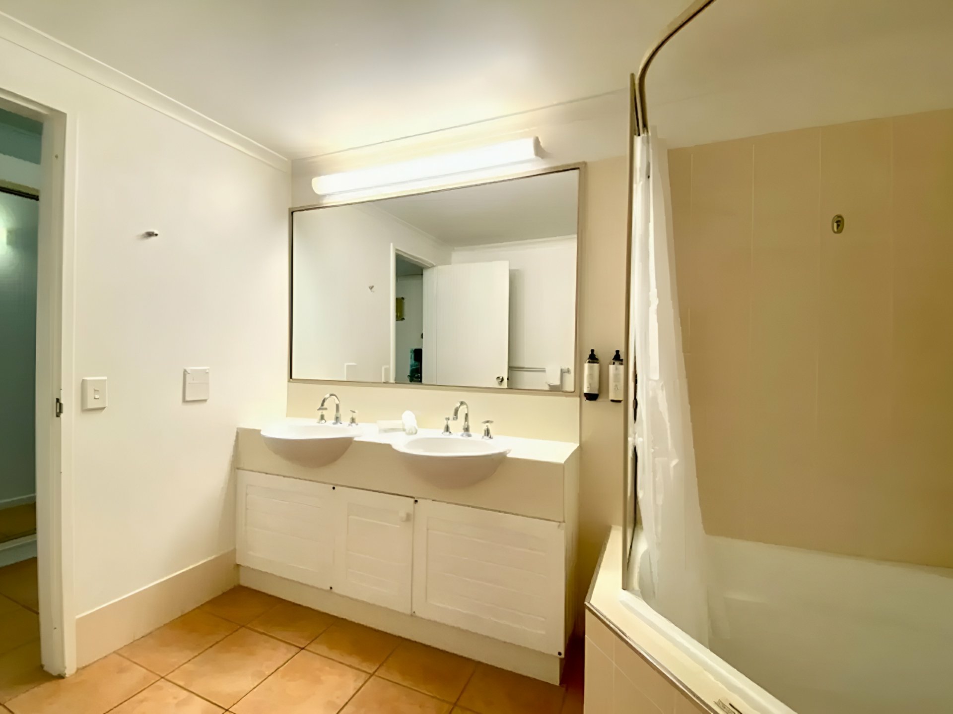 Apartment B312/316 Port Douglas Road — photo 6 of 8