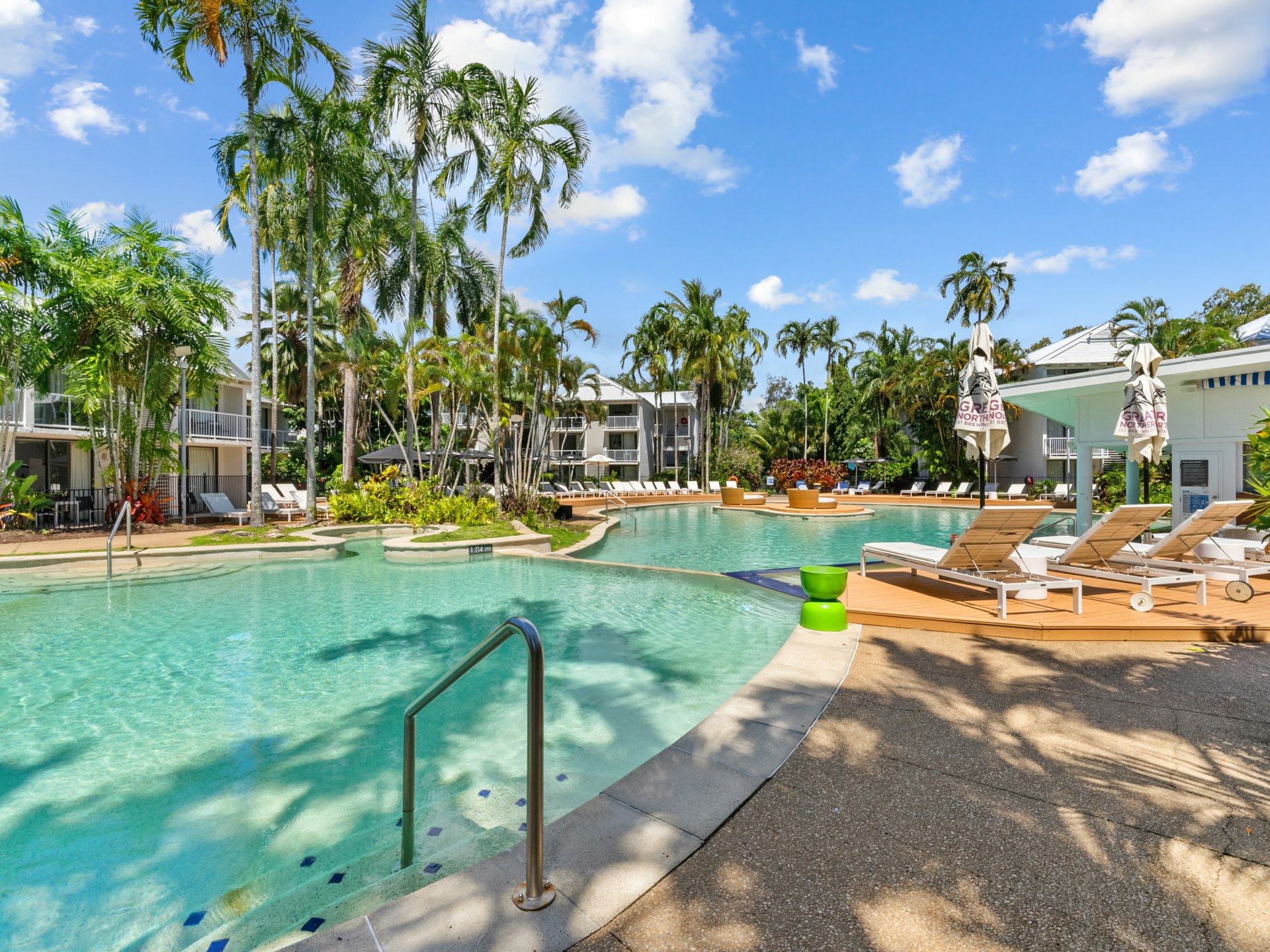 Port Douglas, 4877