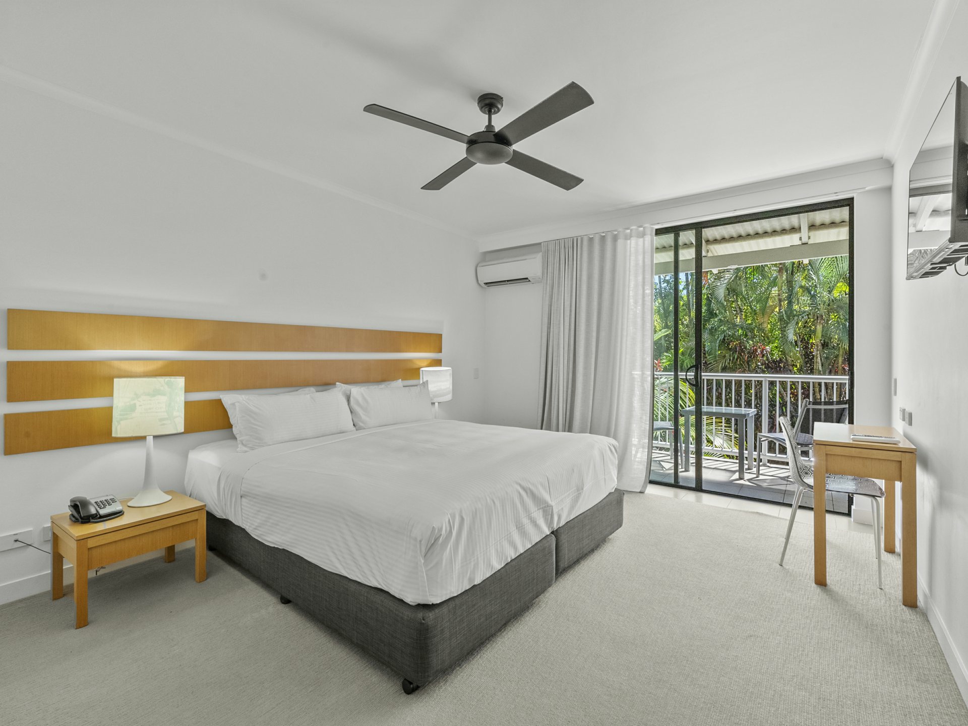 Port Douglas, 4877