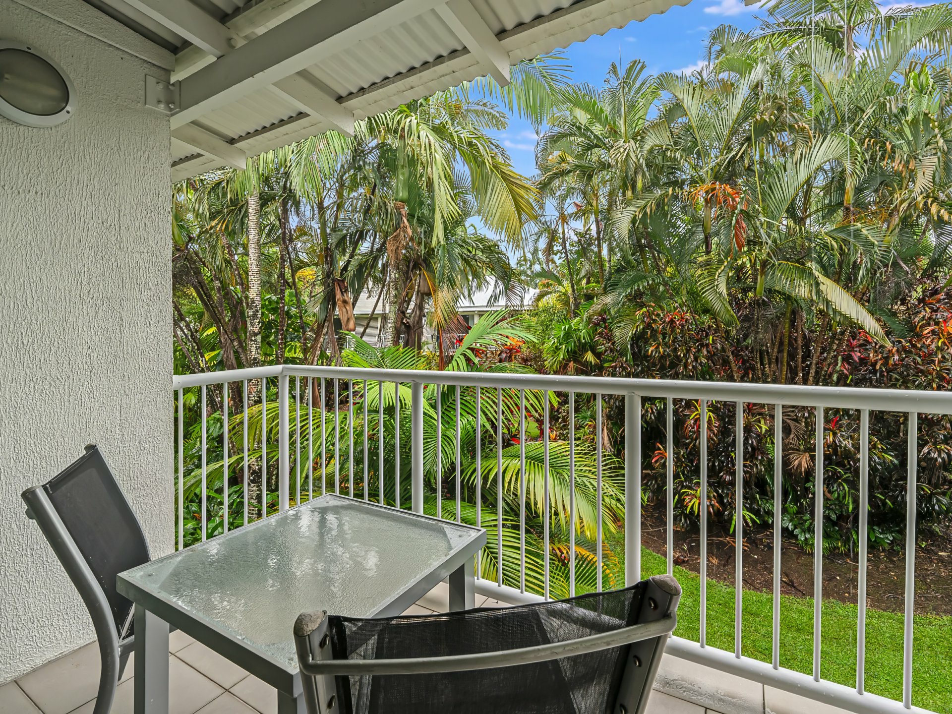 Port Douglas, 4877