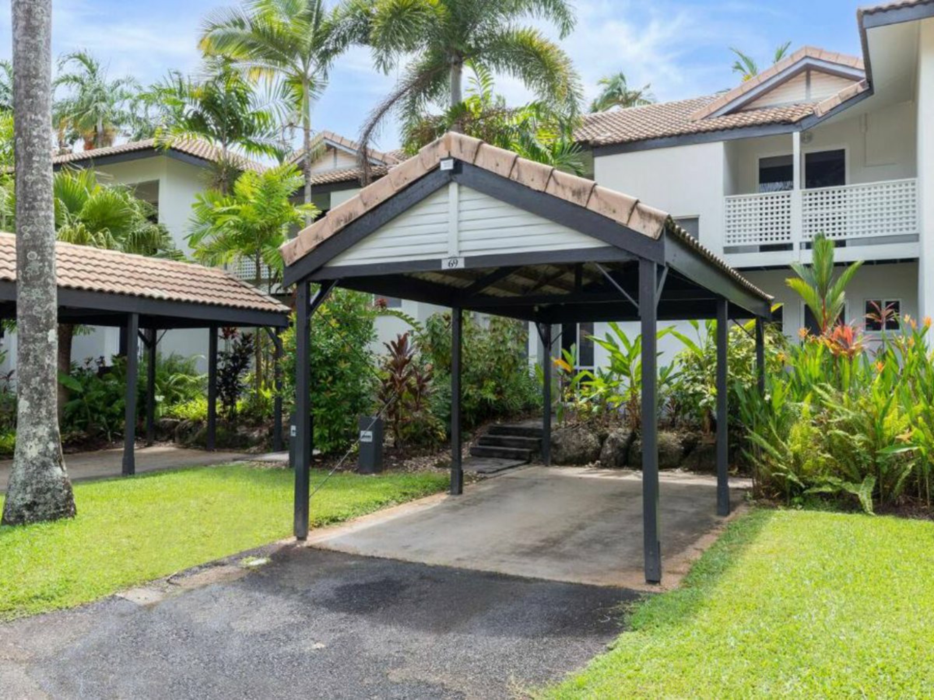 69 Reef Resort/121 Port Douglas Road — photo 9 of 15