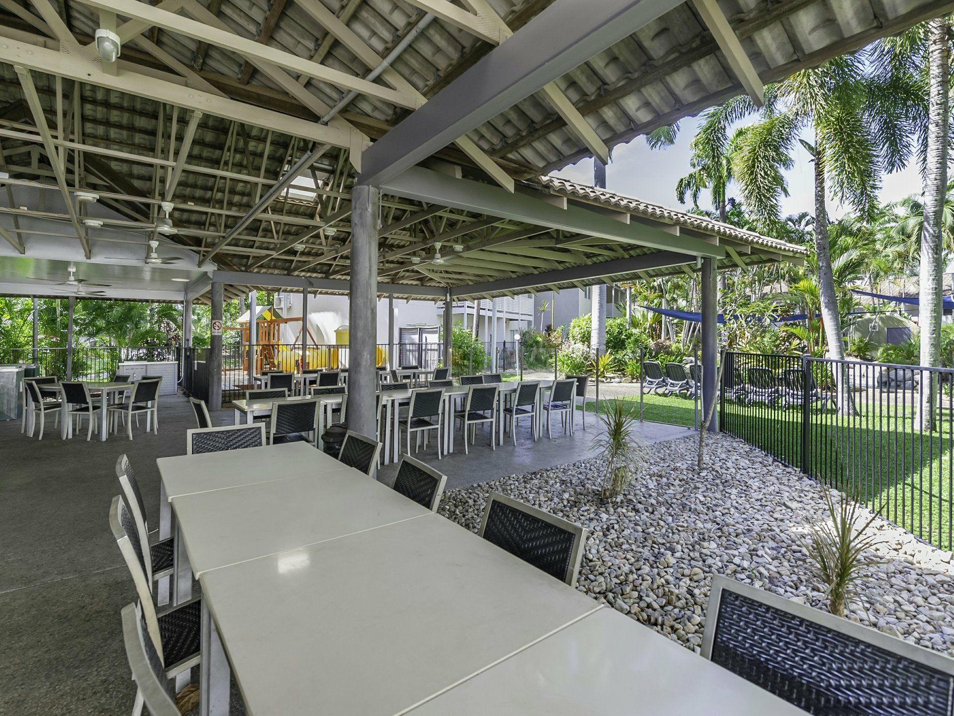 69 Reef Resort/121 Port Douglas Road — photo 13 of 15