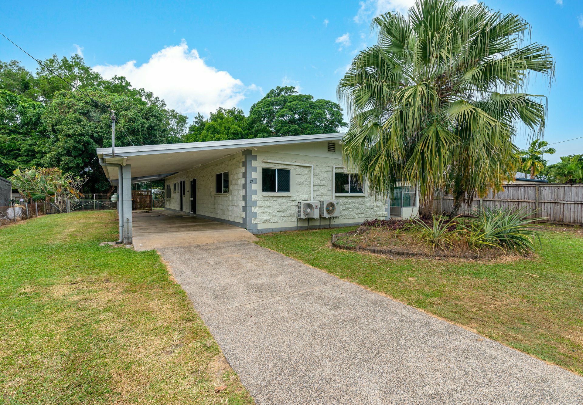 37 Kalkuri Close, WONGA BEACH