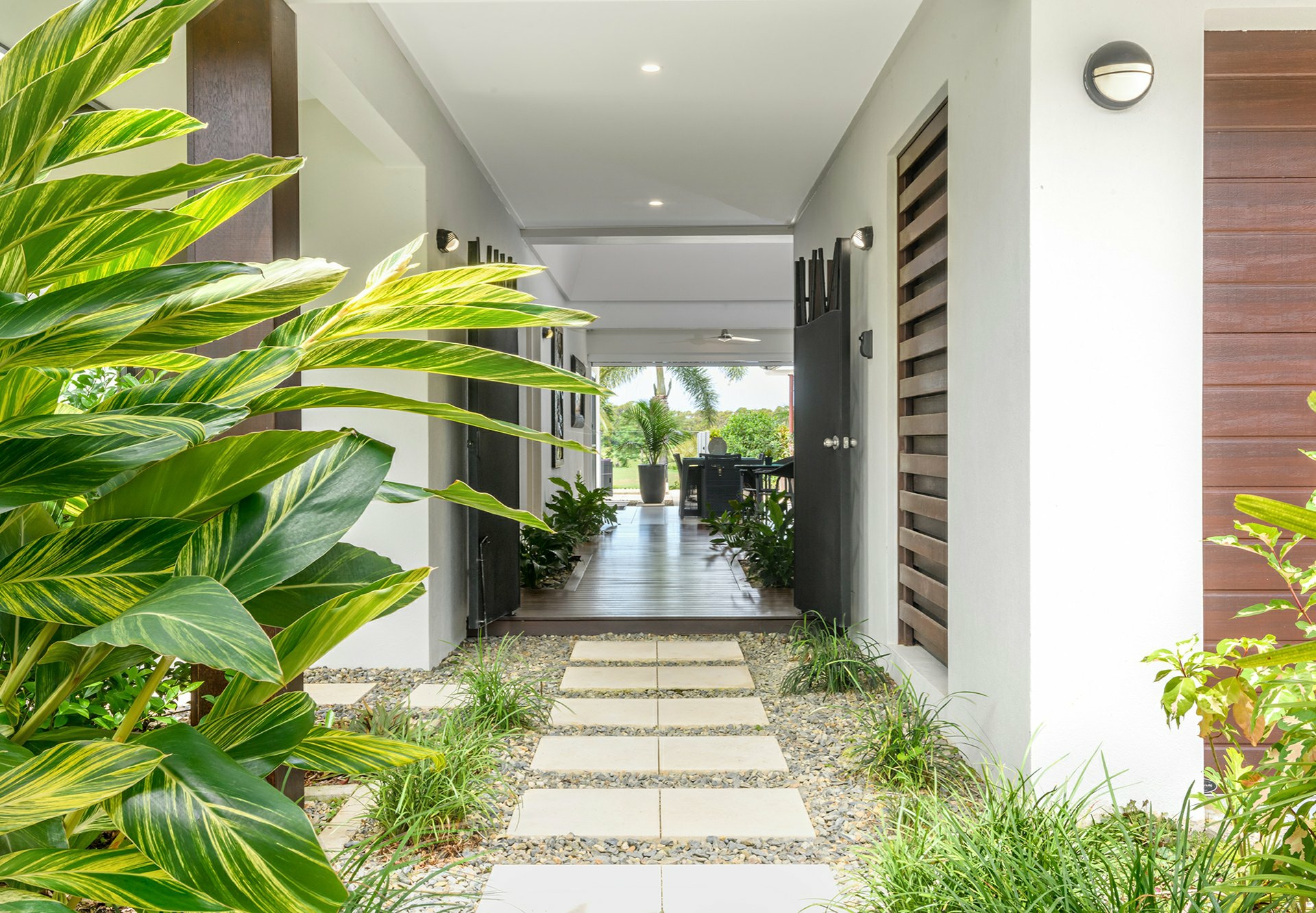 9 Cascade Drive, PORT DOUGLAS