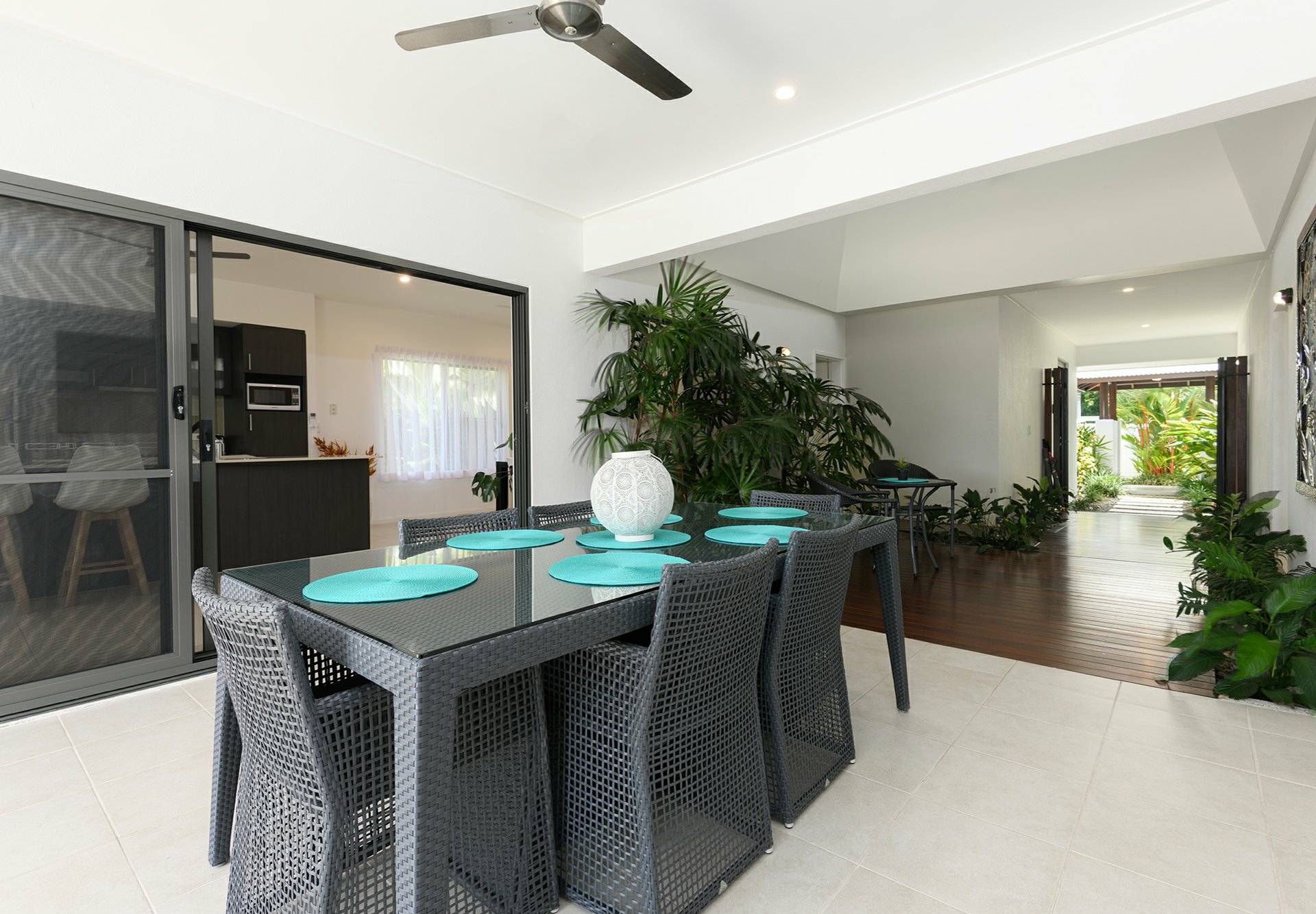 9 Cascade Drive, PORT DOUGLAS
