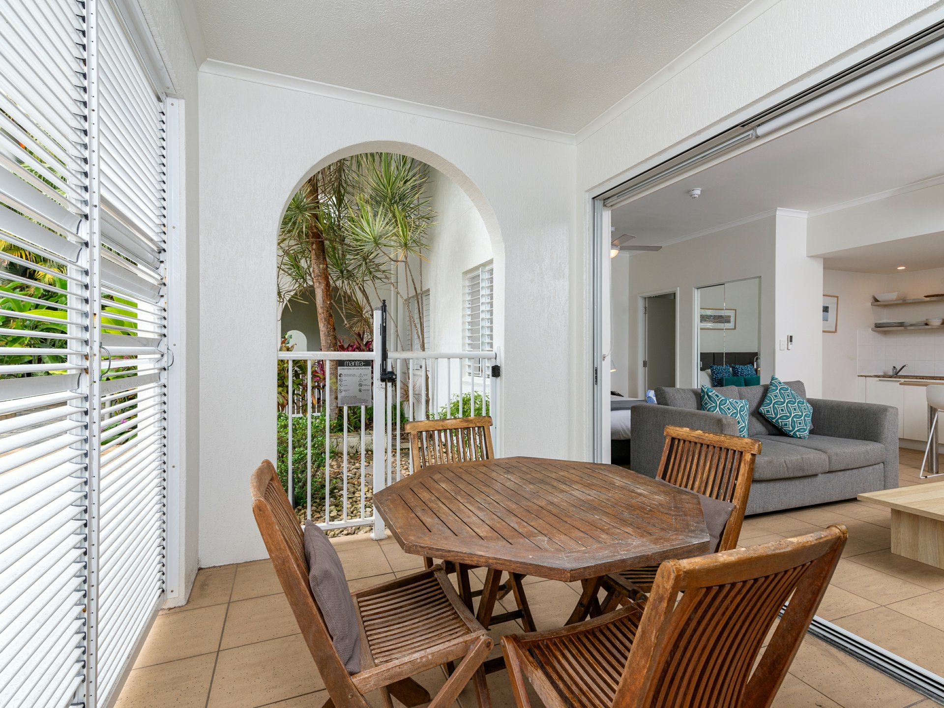 13 Portsea/70-76 Davidson Street — photo 3 of 27