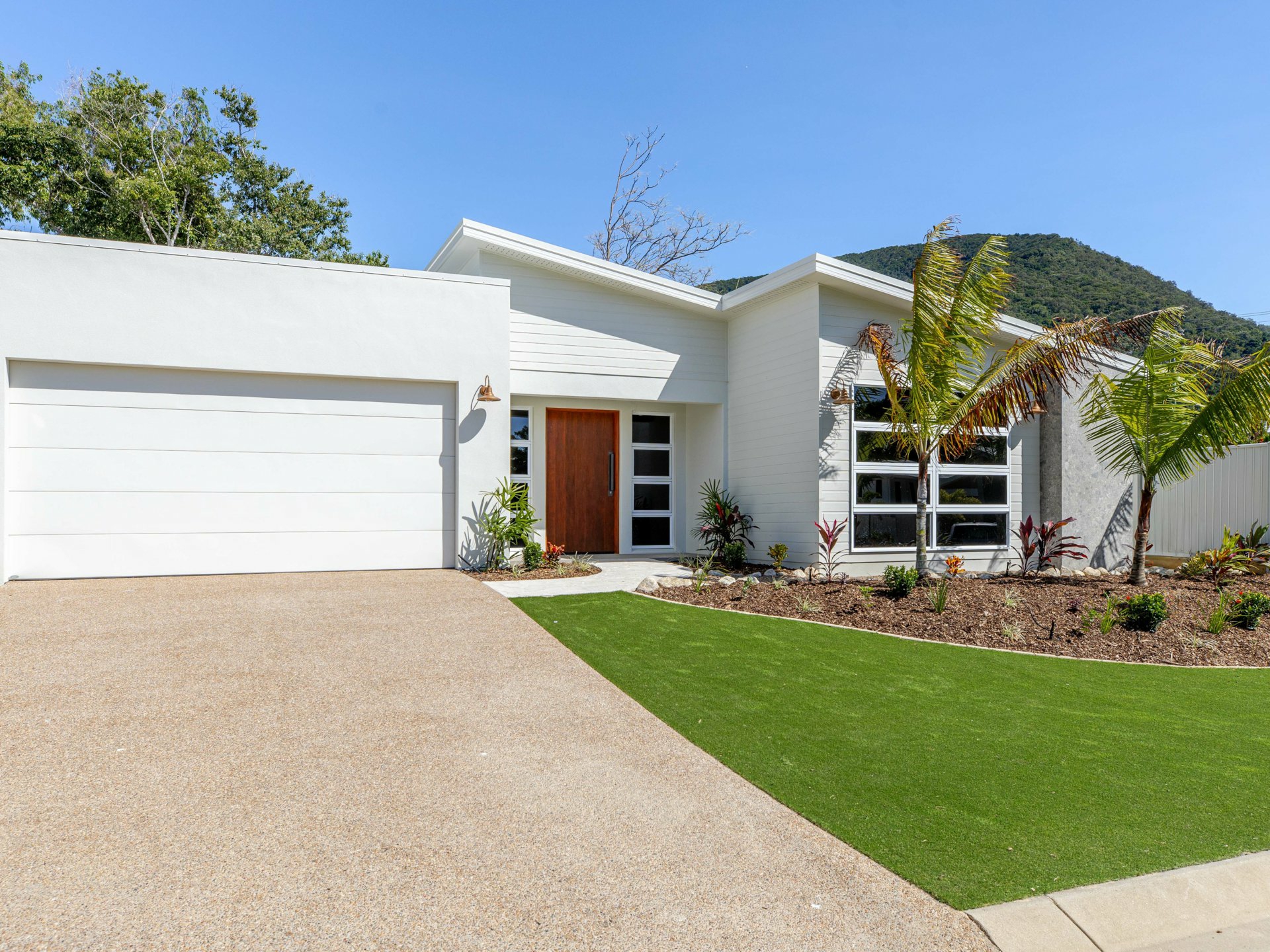 12 Camelia Court, PALM COVE
