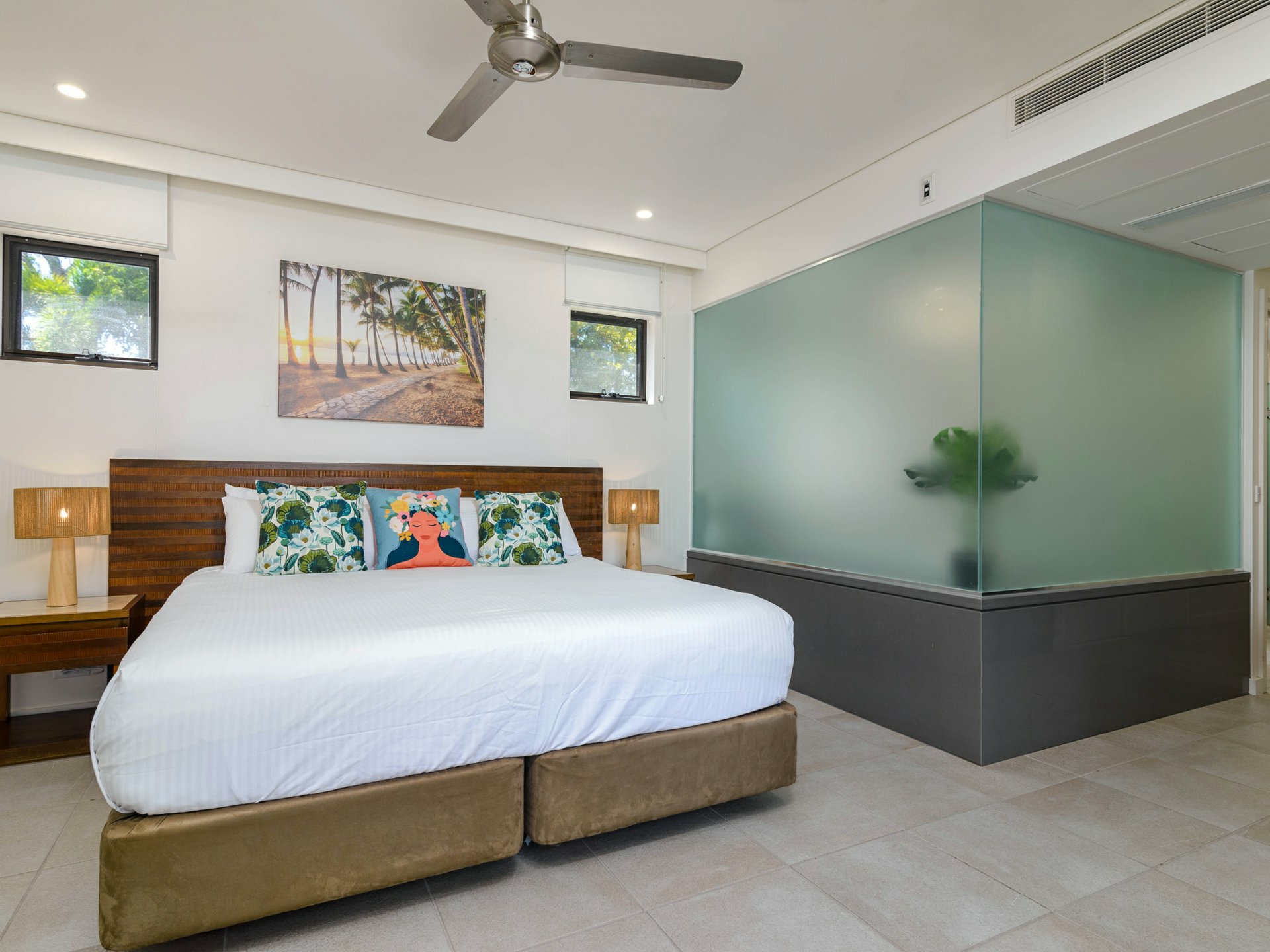 Port Douglas, 4877