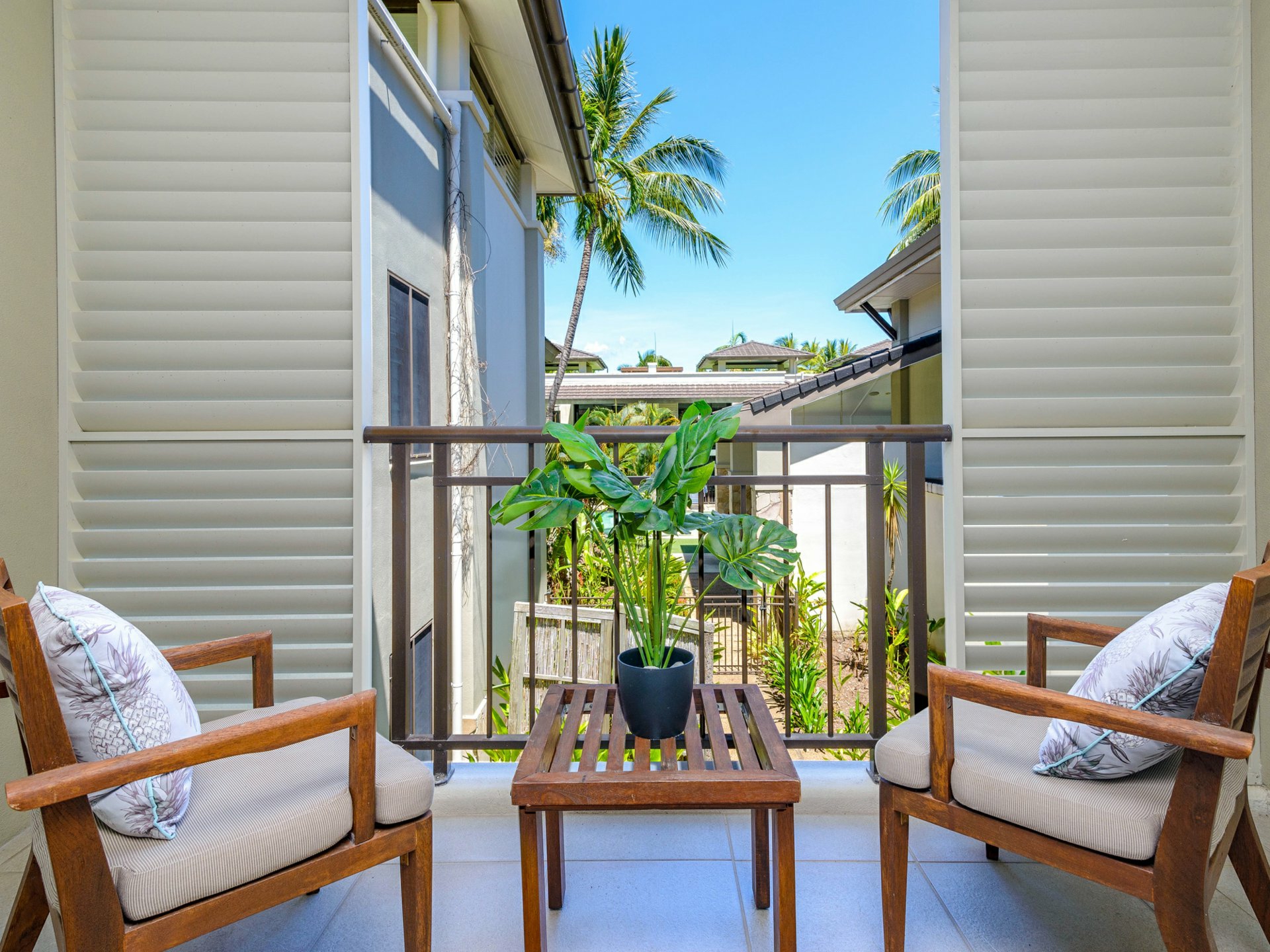 Port Douglas, 4877