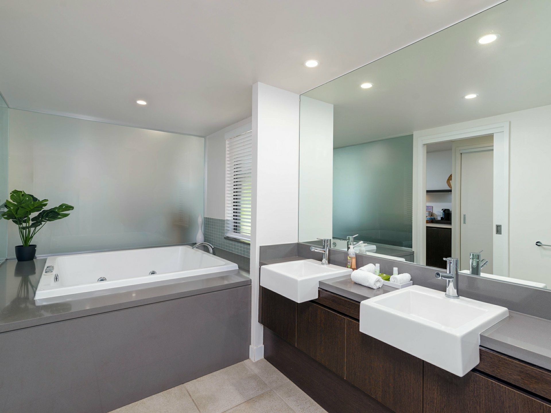 Port Douglas, 4877