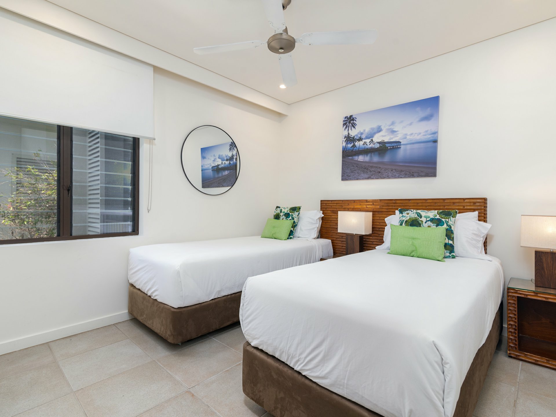 Port Douglas, 4877