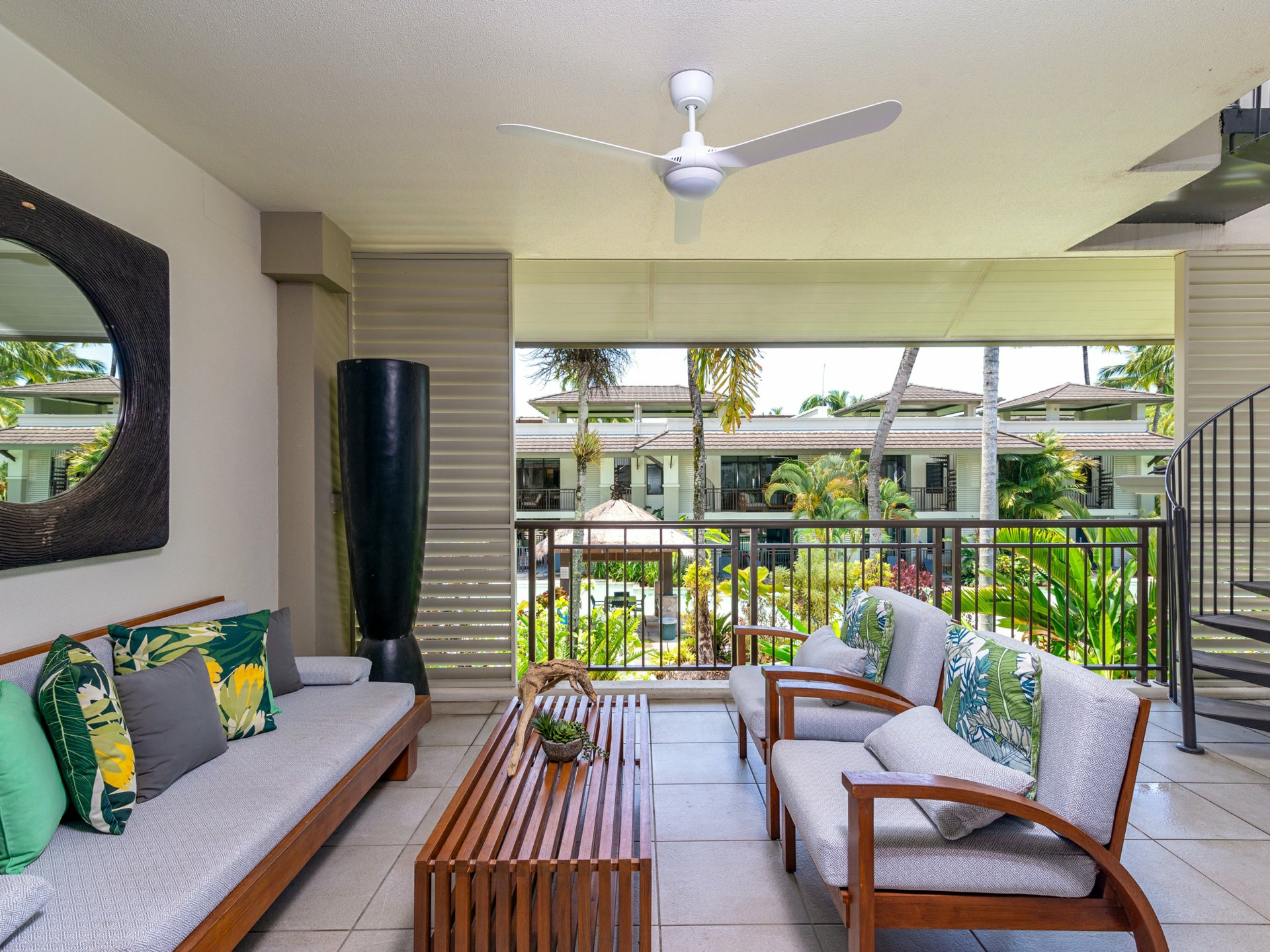 Port Douglas, 4877