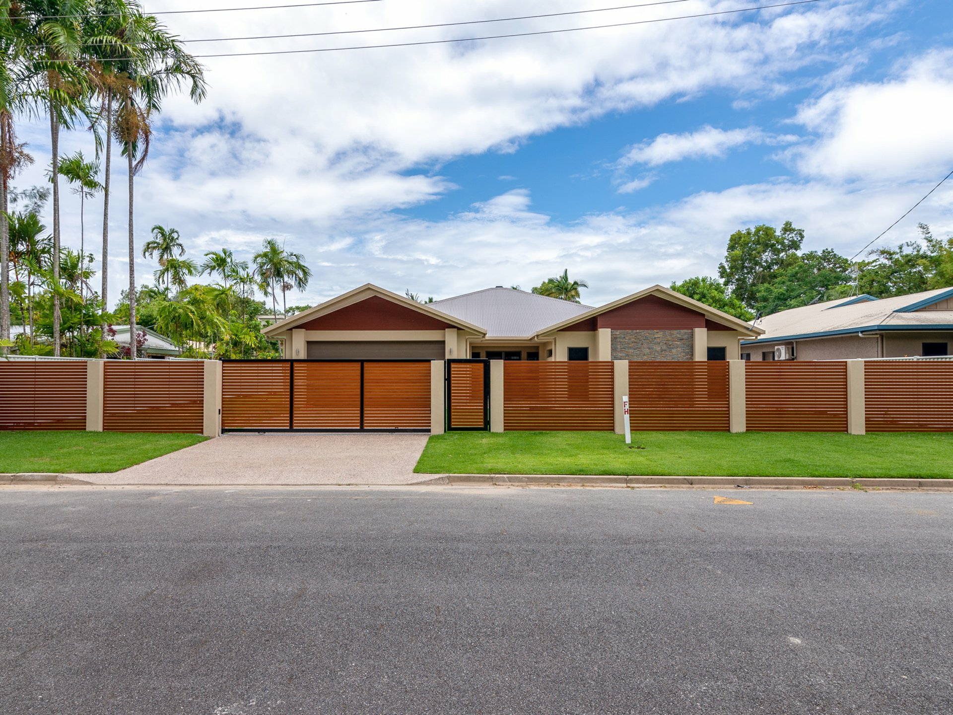 14 Ti Tree Street, PORT DOUGLAS