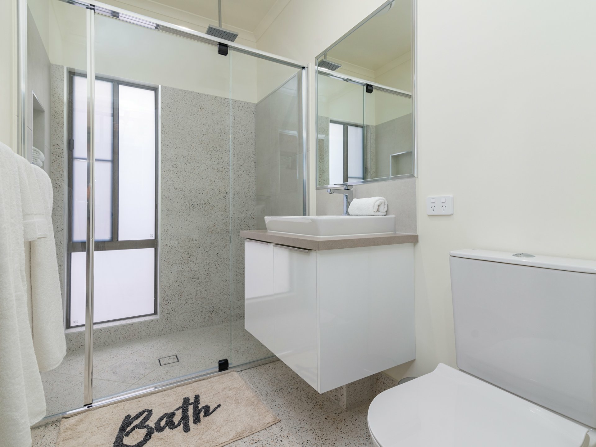 14 Ti Tree Street, PORT DOUGLAS