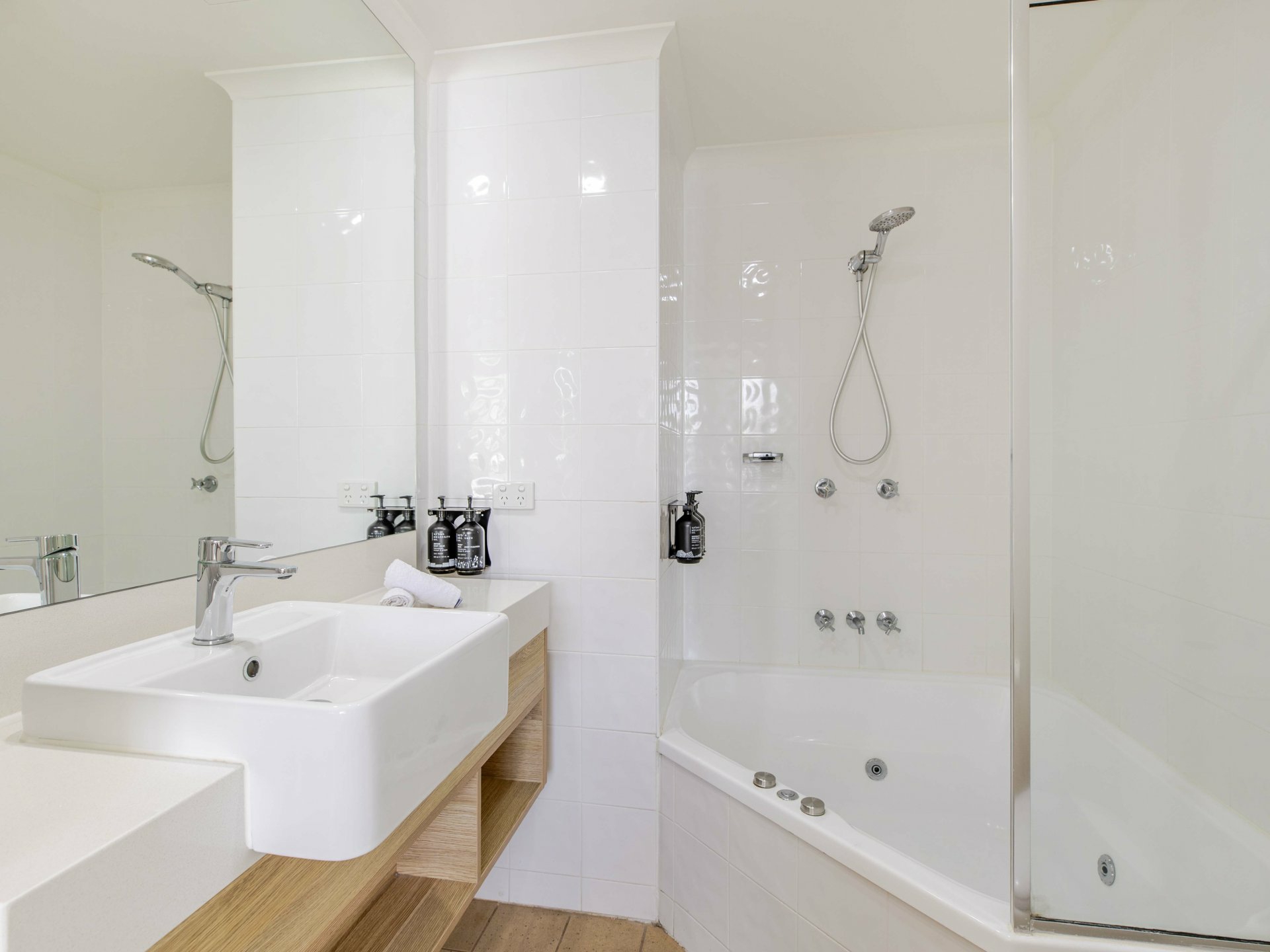 68 Portsea/70-76 Davidson Street — photo 14 of 17