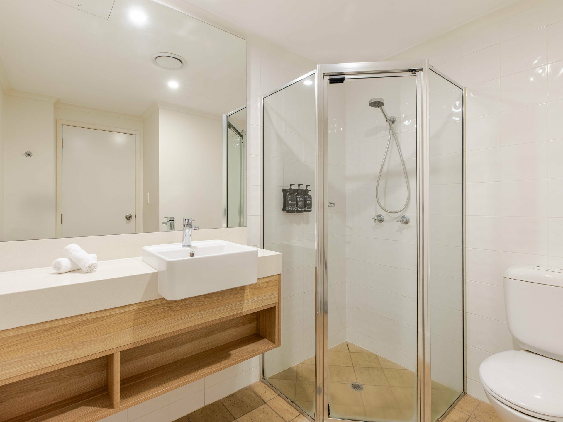68 Portsea/70-76 Davidson Street — photo 15 of 17