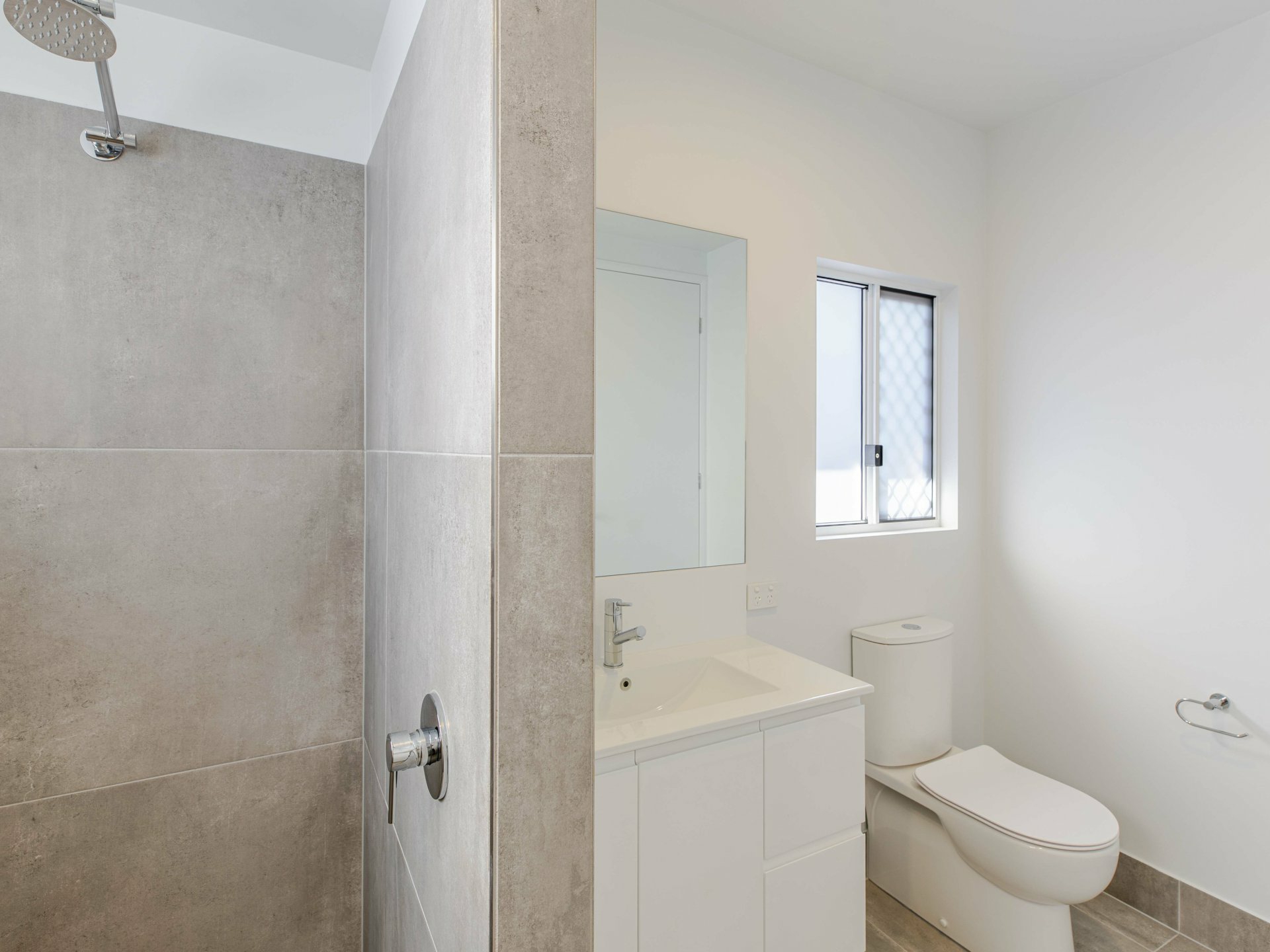 28B Barrbal Drive — photo 7 of 11