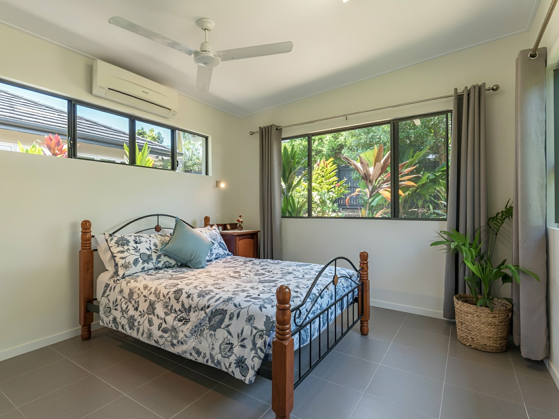 6 Lou Prince Drive, BONNIE DOON