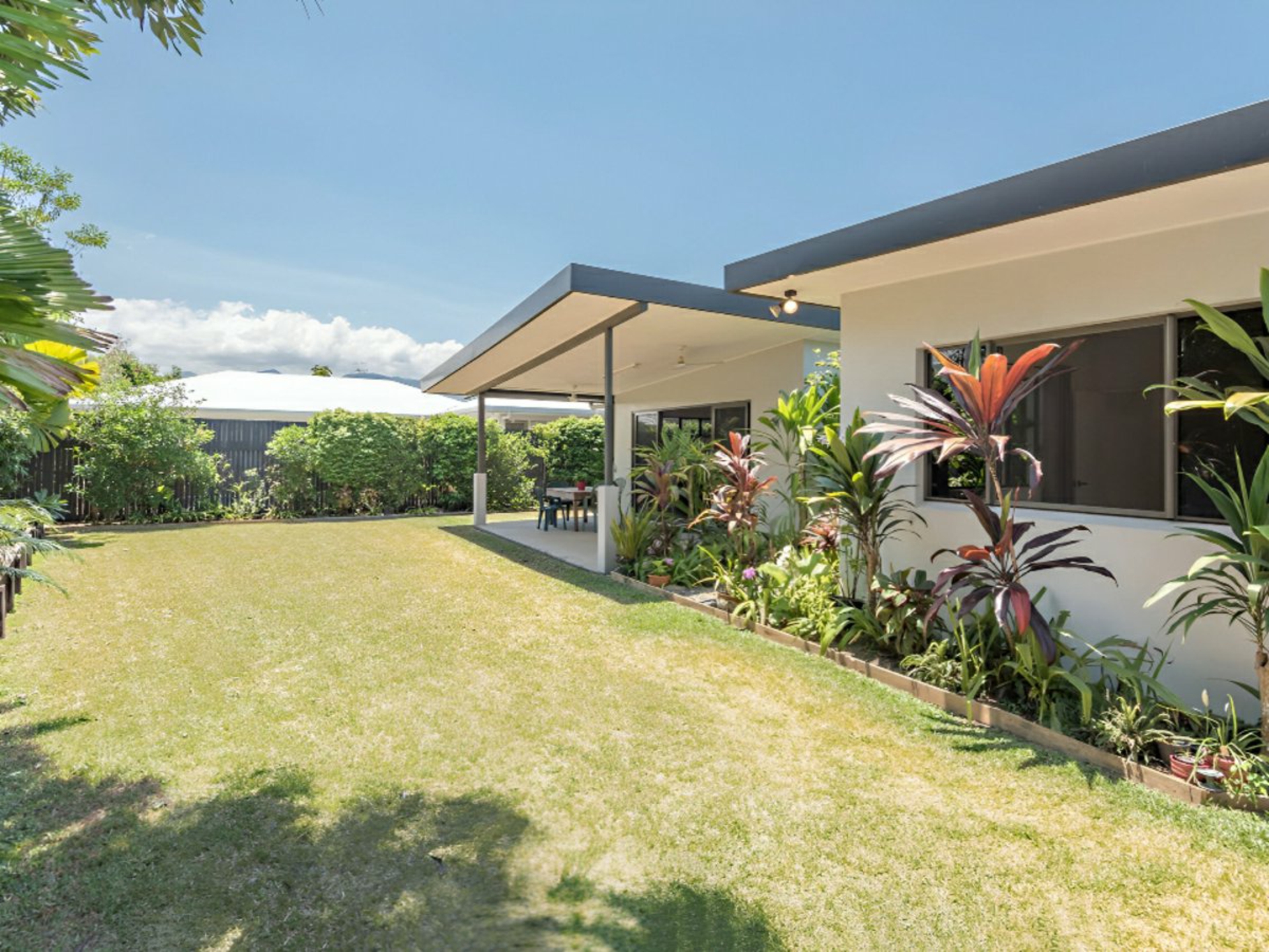 6 Lou Prince Drive, BONNIE DOON
