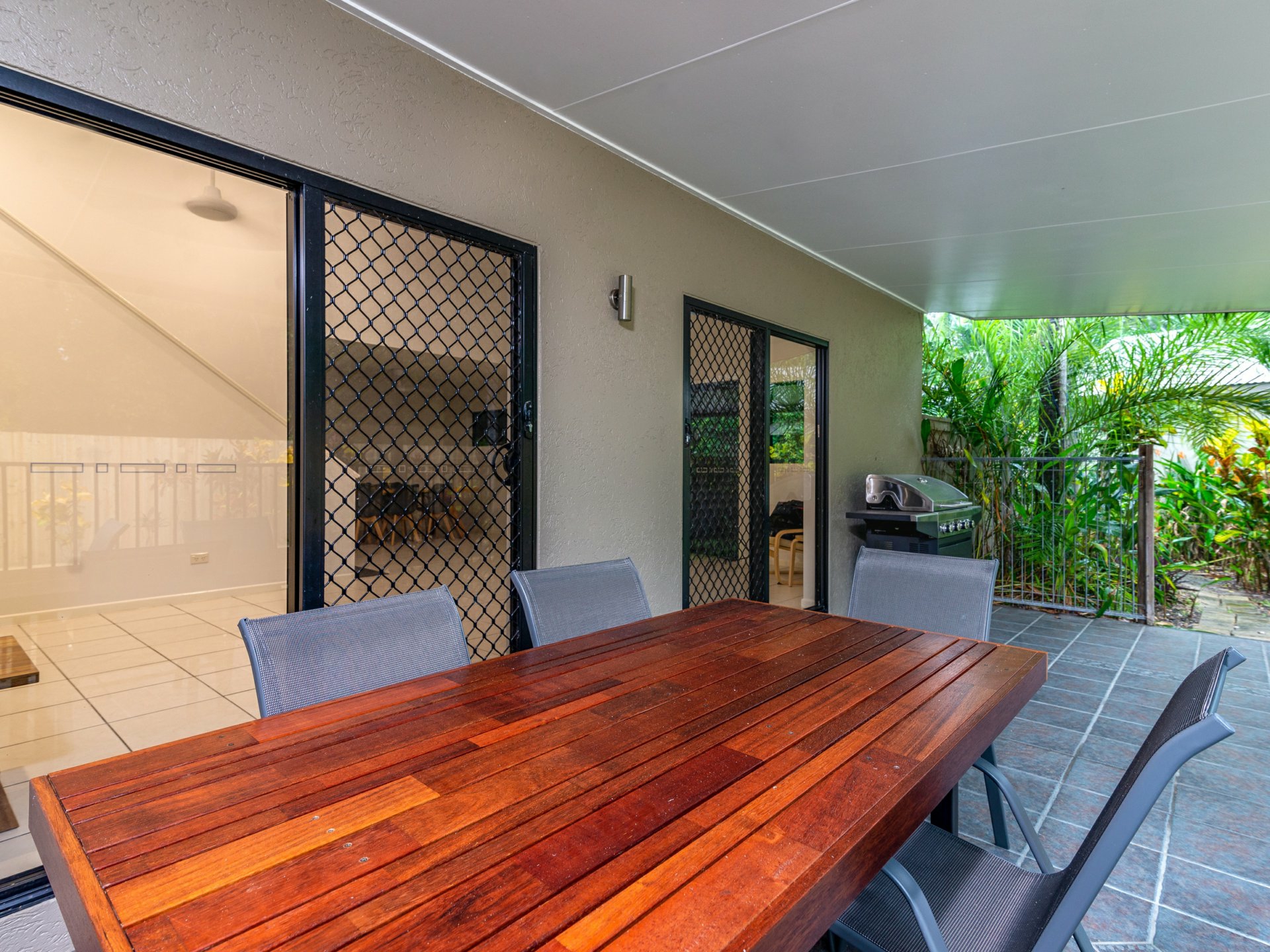 8 Fronds/33-39 Nautilus Street, PORT DOUGLAS