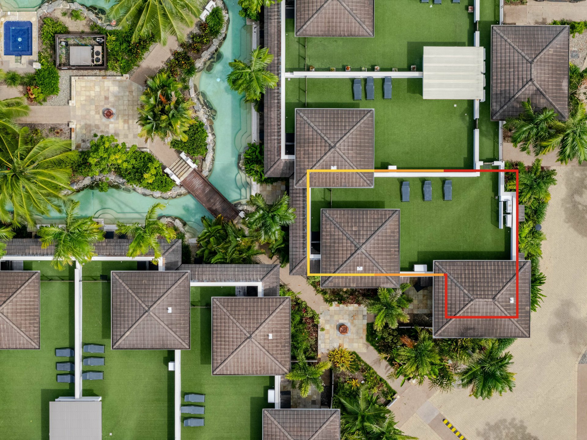 248-249 Sea Temple/22-36 Mitre Street — photo from LJ Hooker Port Douglas