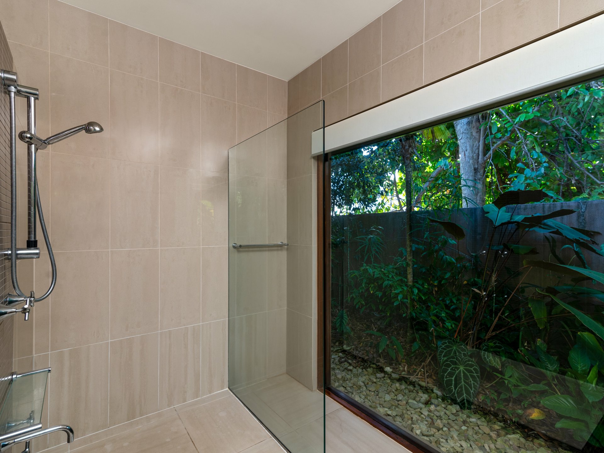 47 Beachfront Mirage Drive — photo 18 of 29