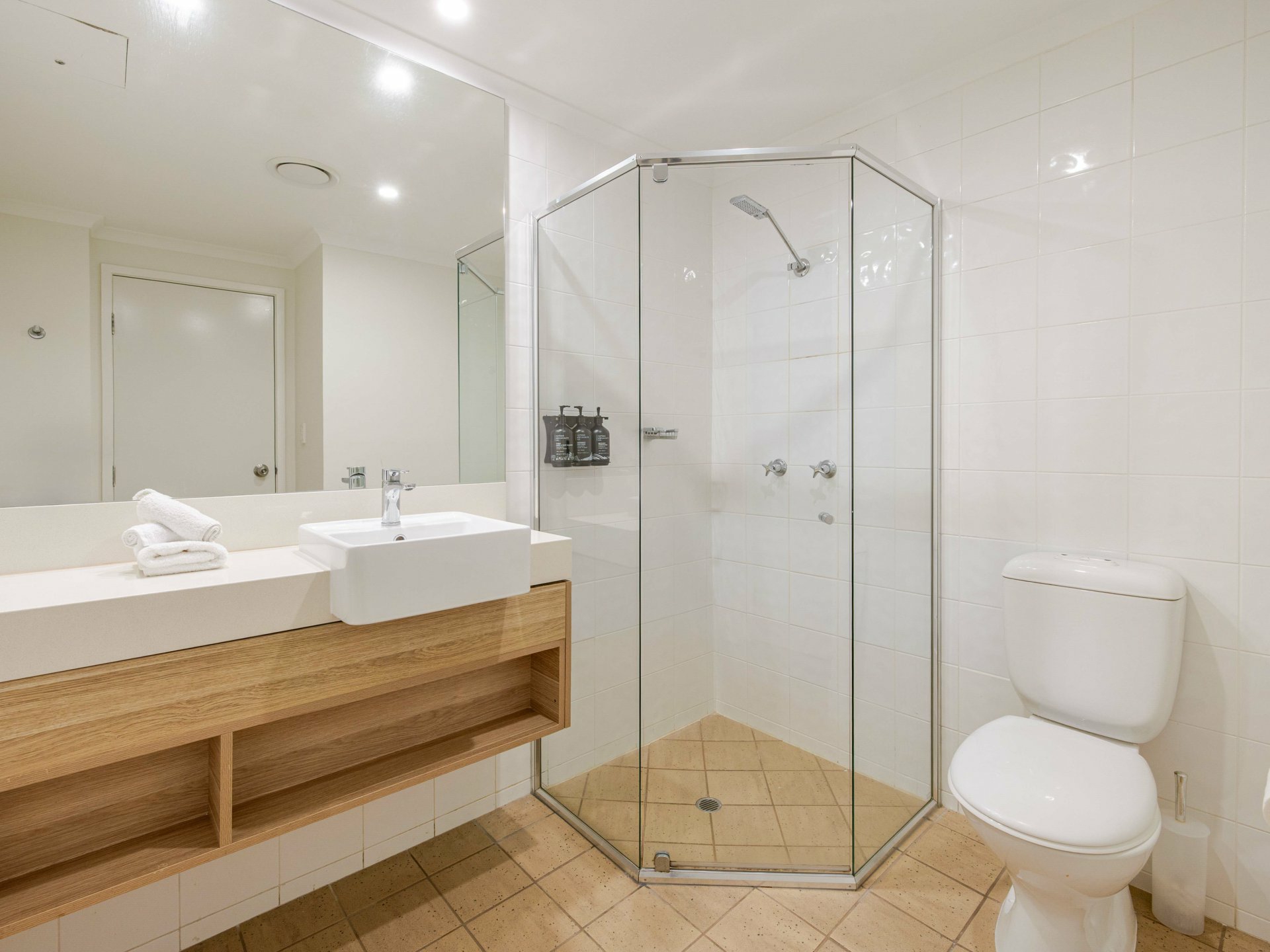30 Portsea/70-76 Davidson Street — photo 16 of 18