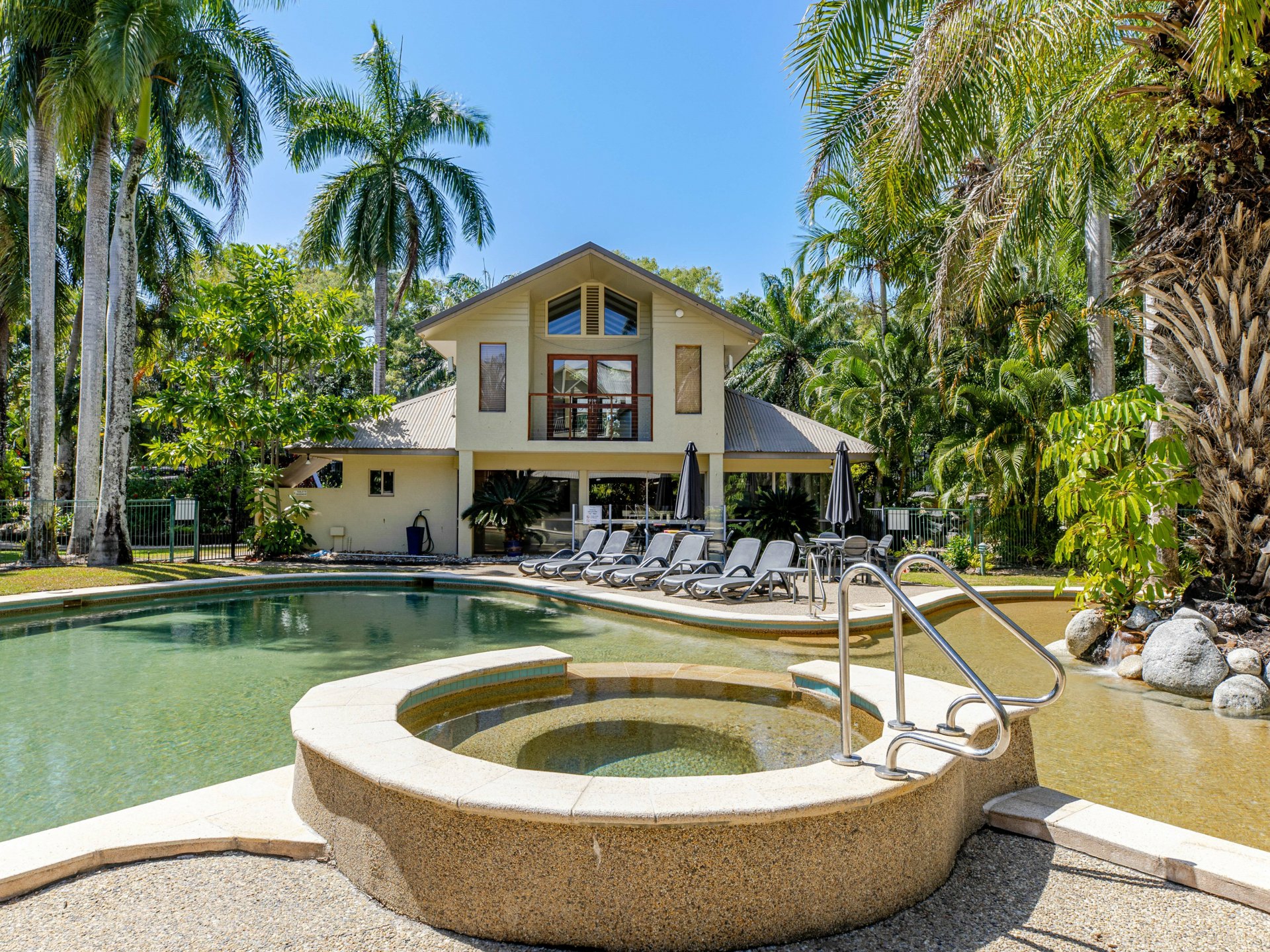 7/11-15 Port Douglas Road — photo from LJ Hooker Port Douglas