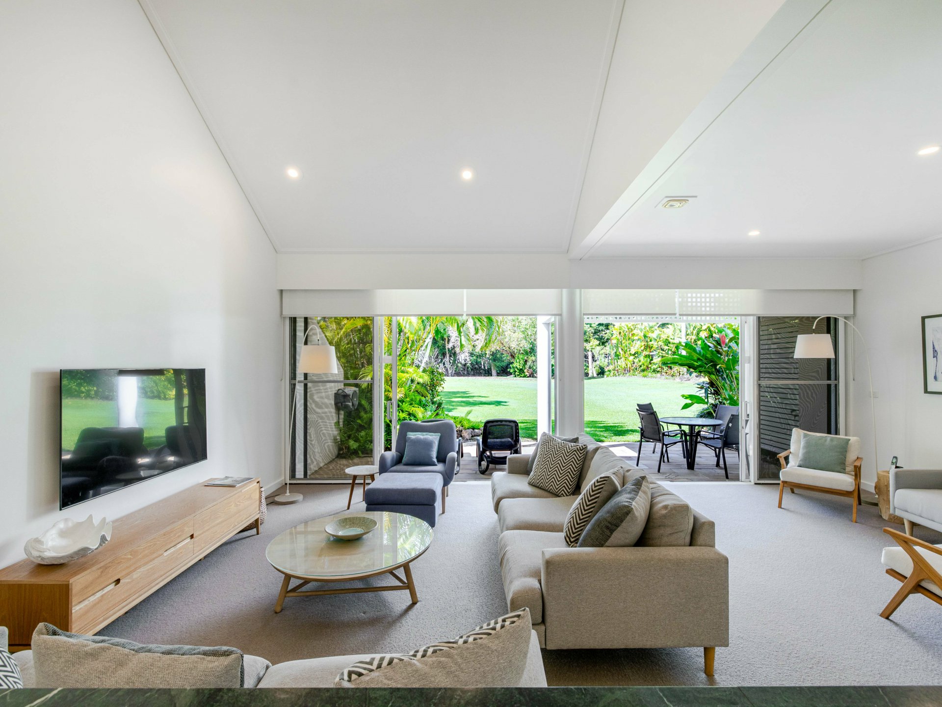 Villa 147 Mirage/7-19 Bougainvillea Way North — photo 3 of 19