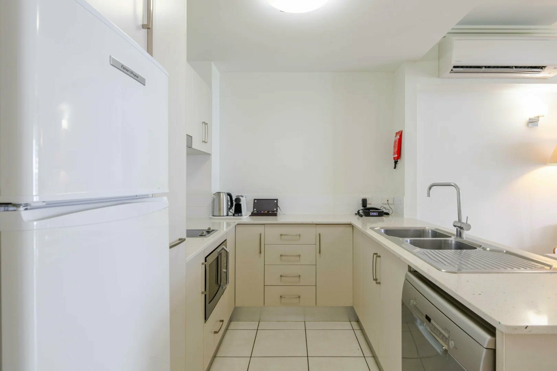54A Silkari/2-16 Langley Road — photo 5 of 12