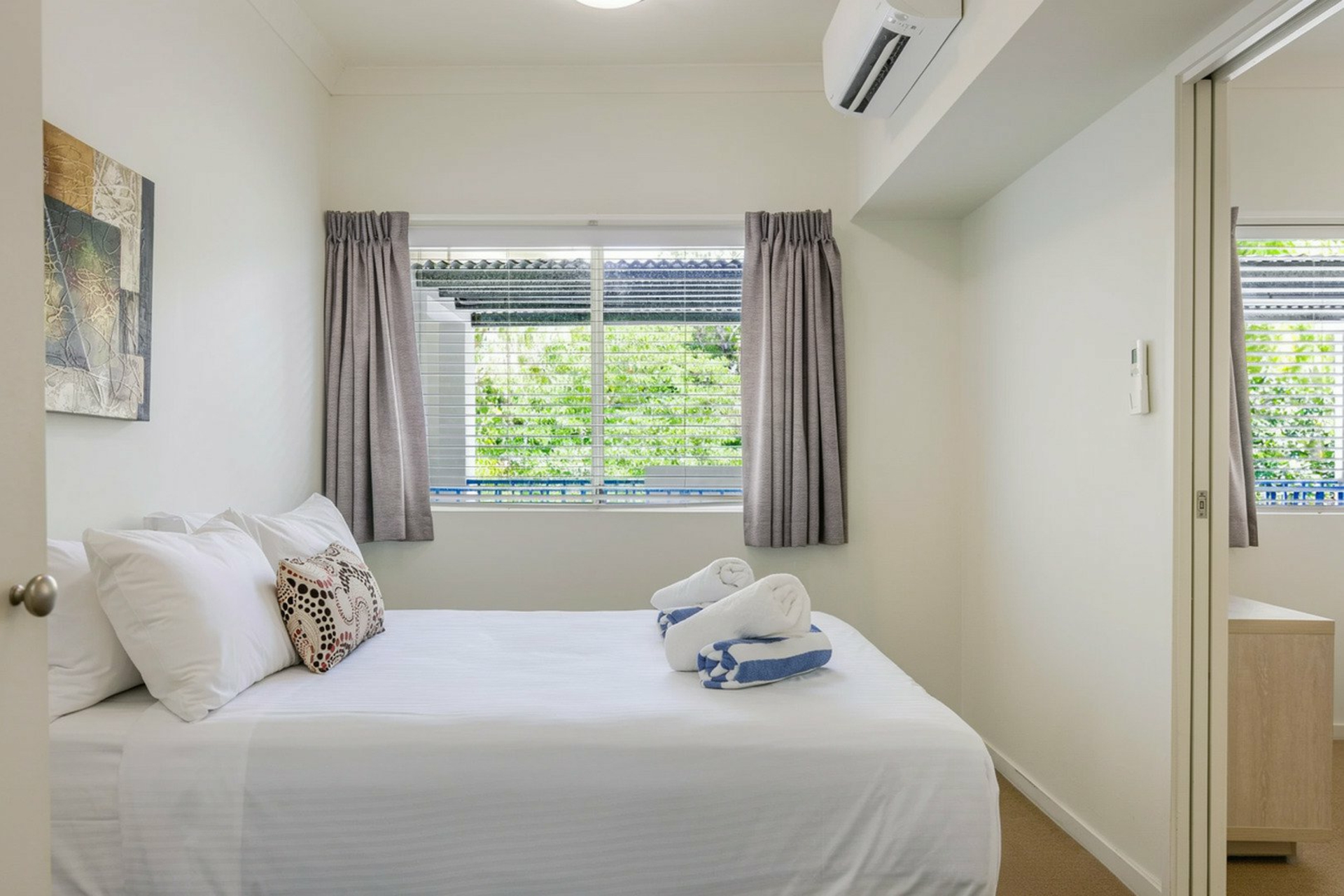 54A Silkari/2-16 Langley Road — photo 8 of 12