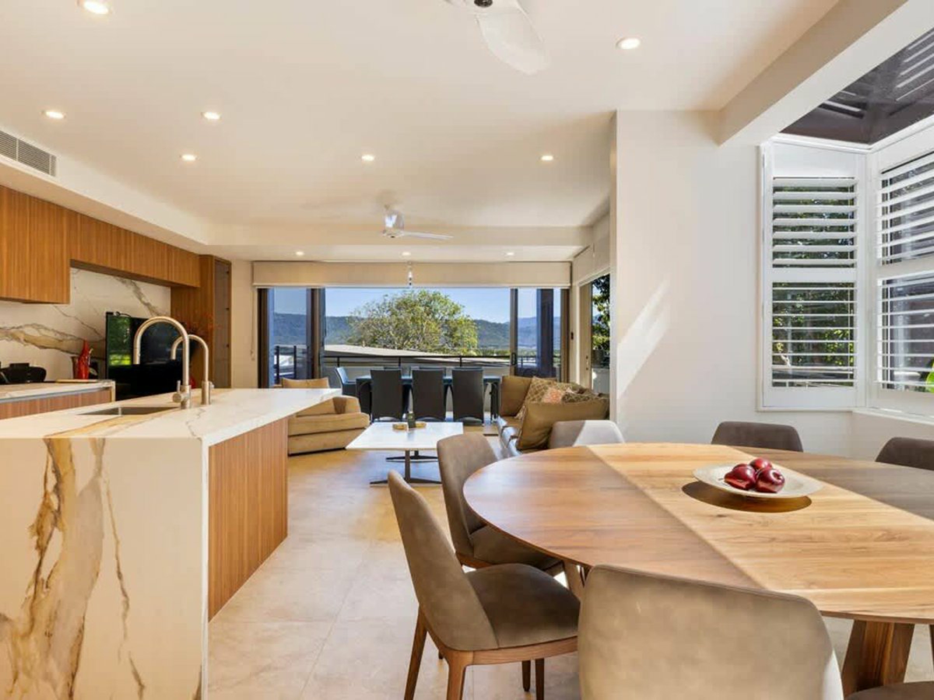 2/23 Murphy Street — photo from LJ Hooker Port Douglas