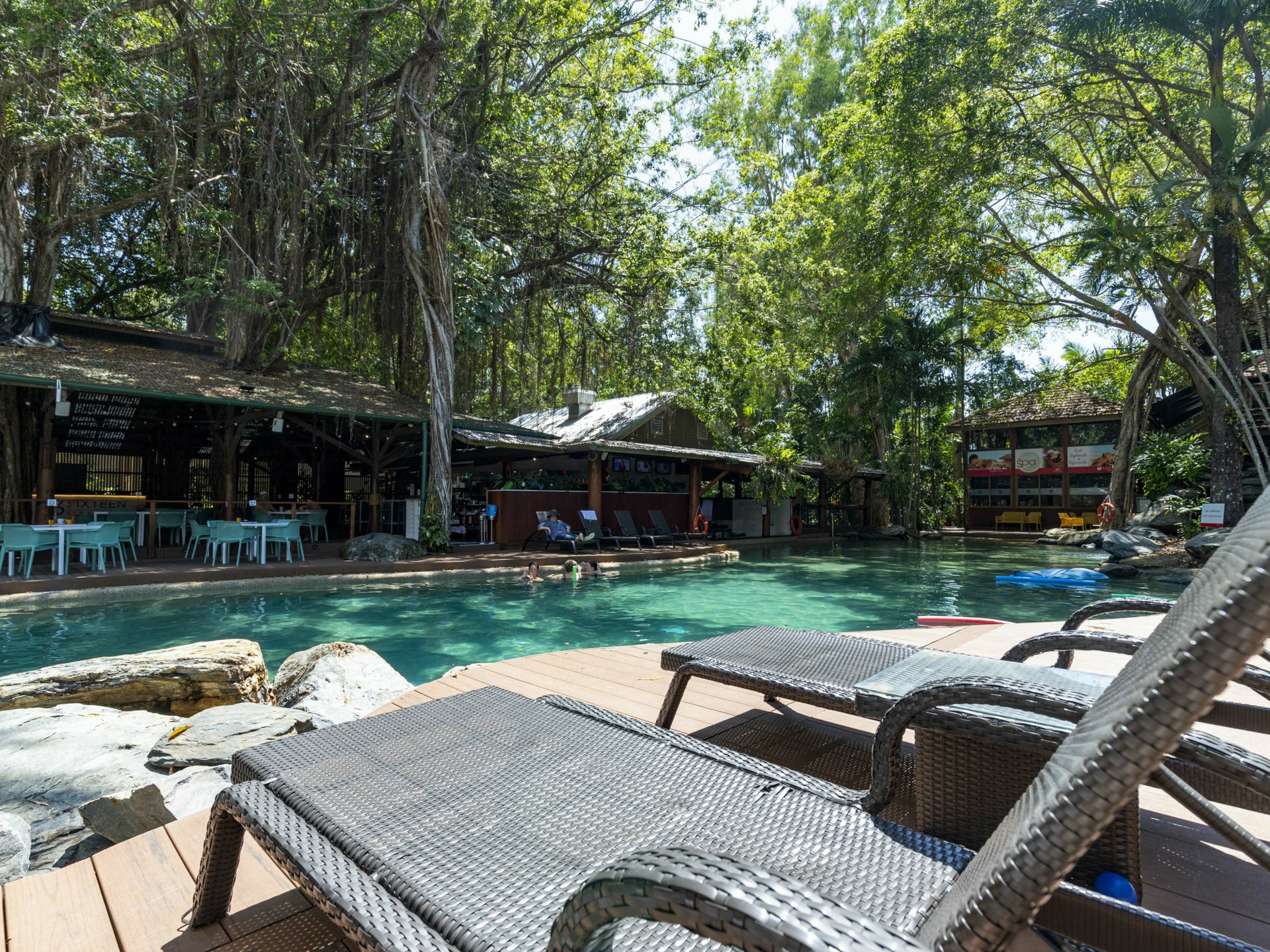 D250 Ramada/316 Port Douglas Road — photo 4 of 17